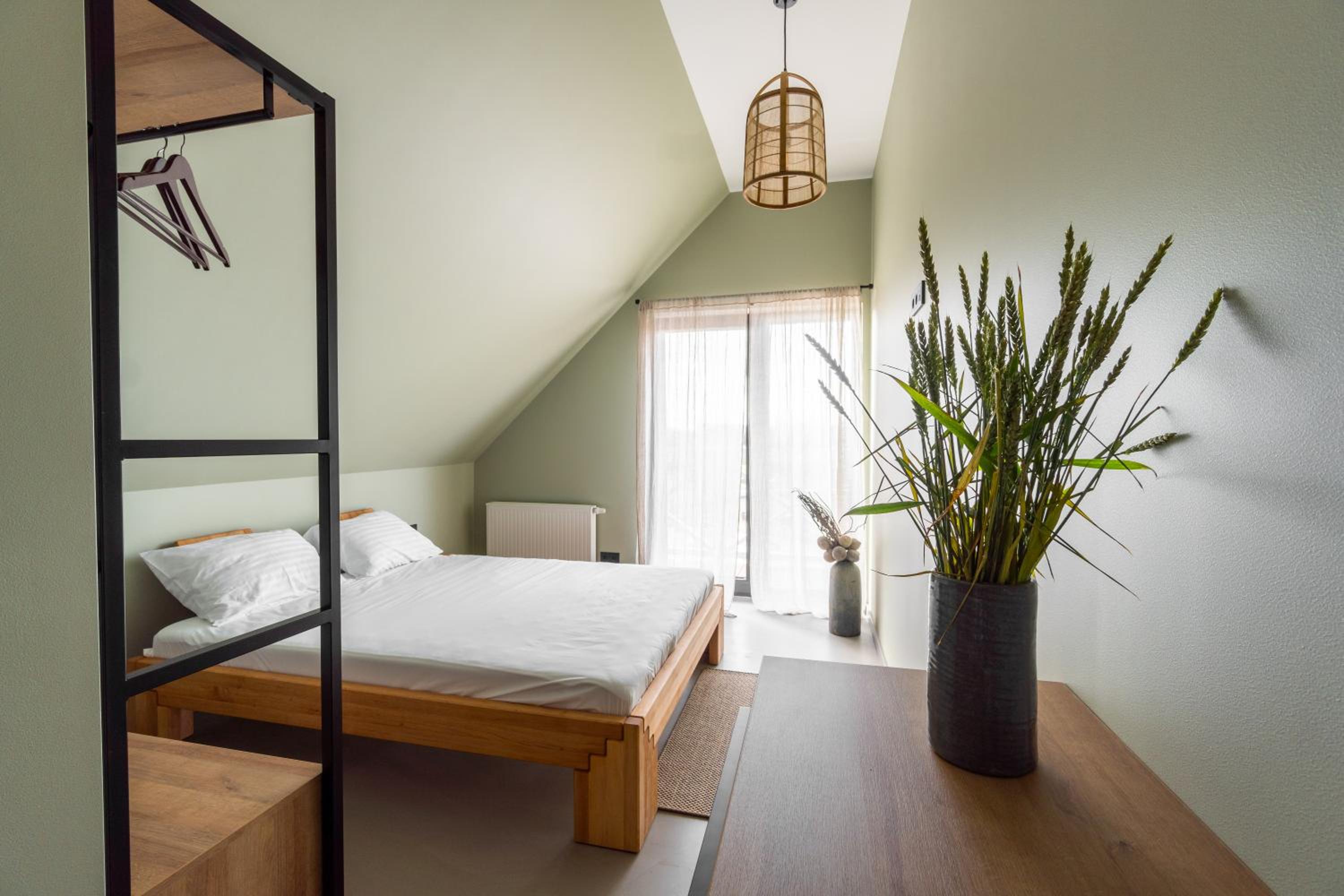 Standard Twin Room With Sofa photo 3