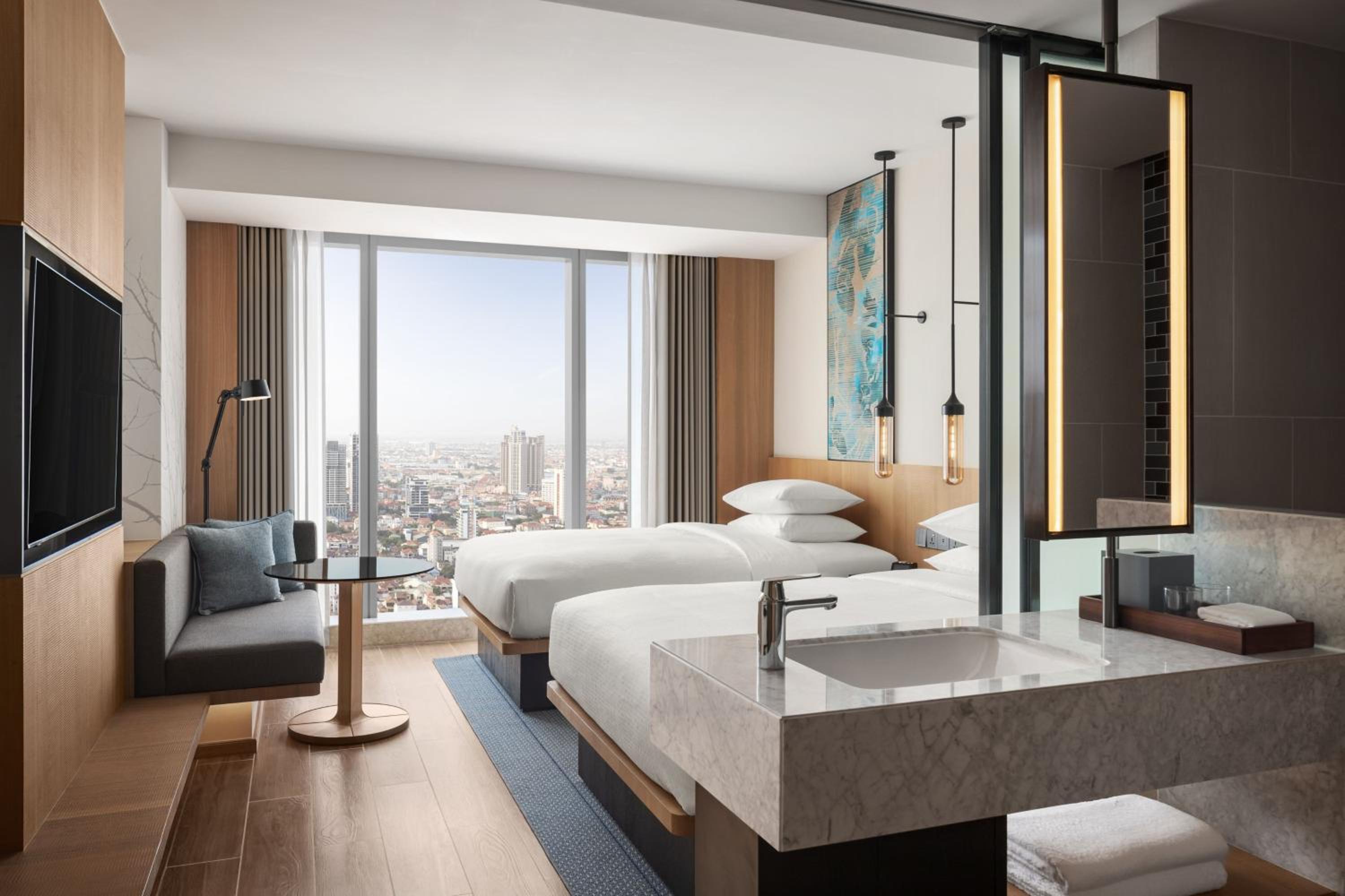 Deluxe Twin Room - Photo 8