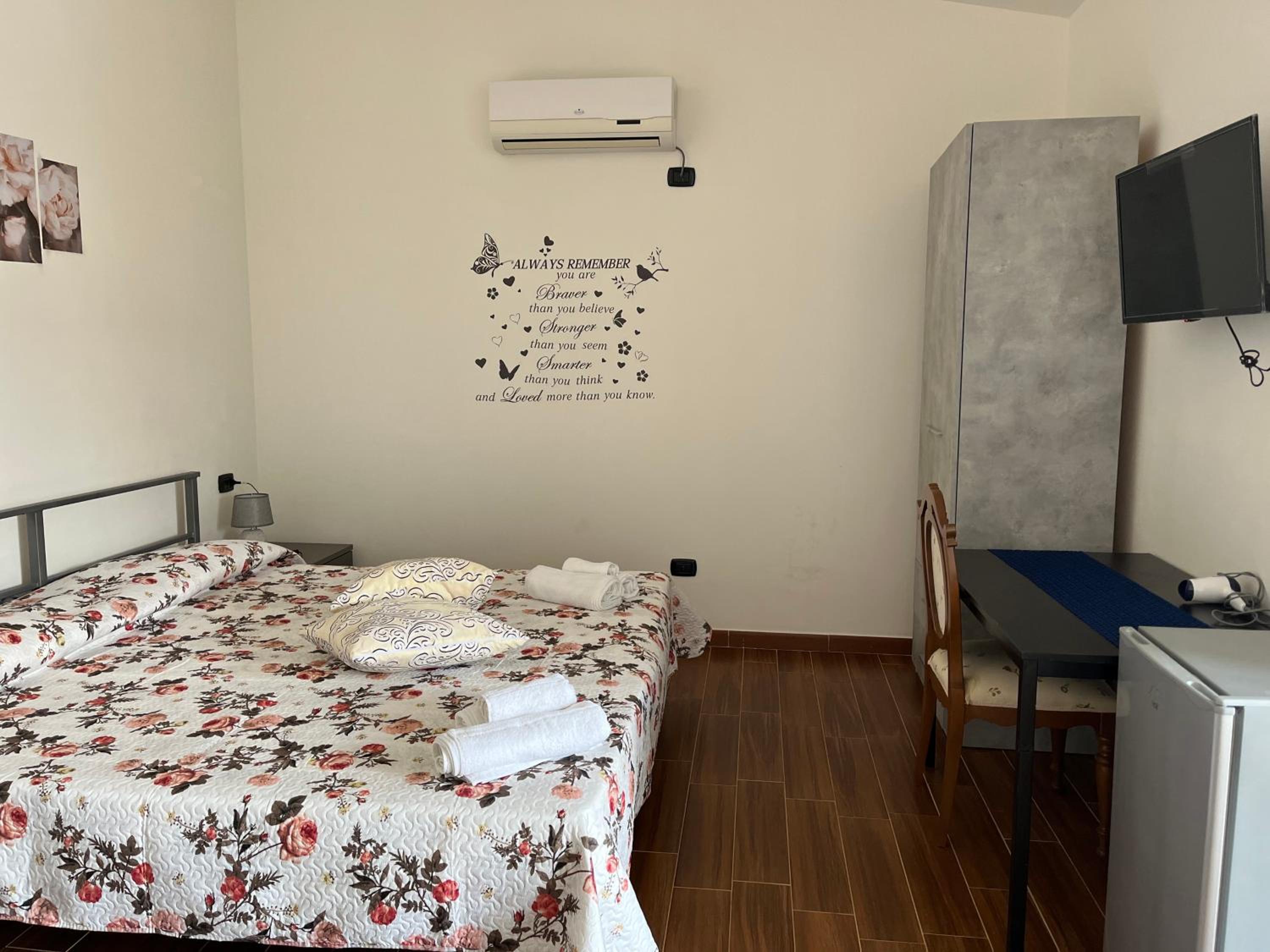 Classic Quadruple Room