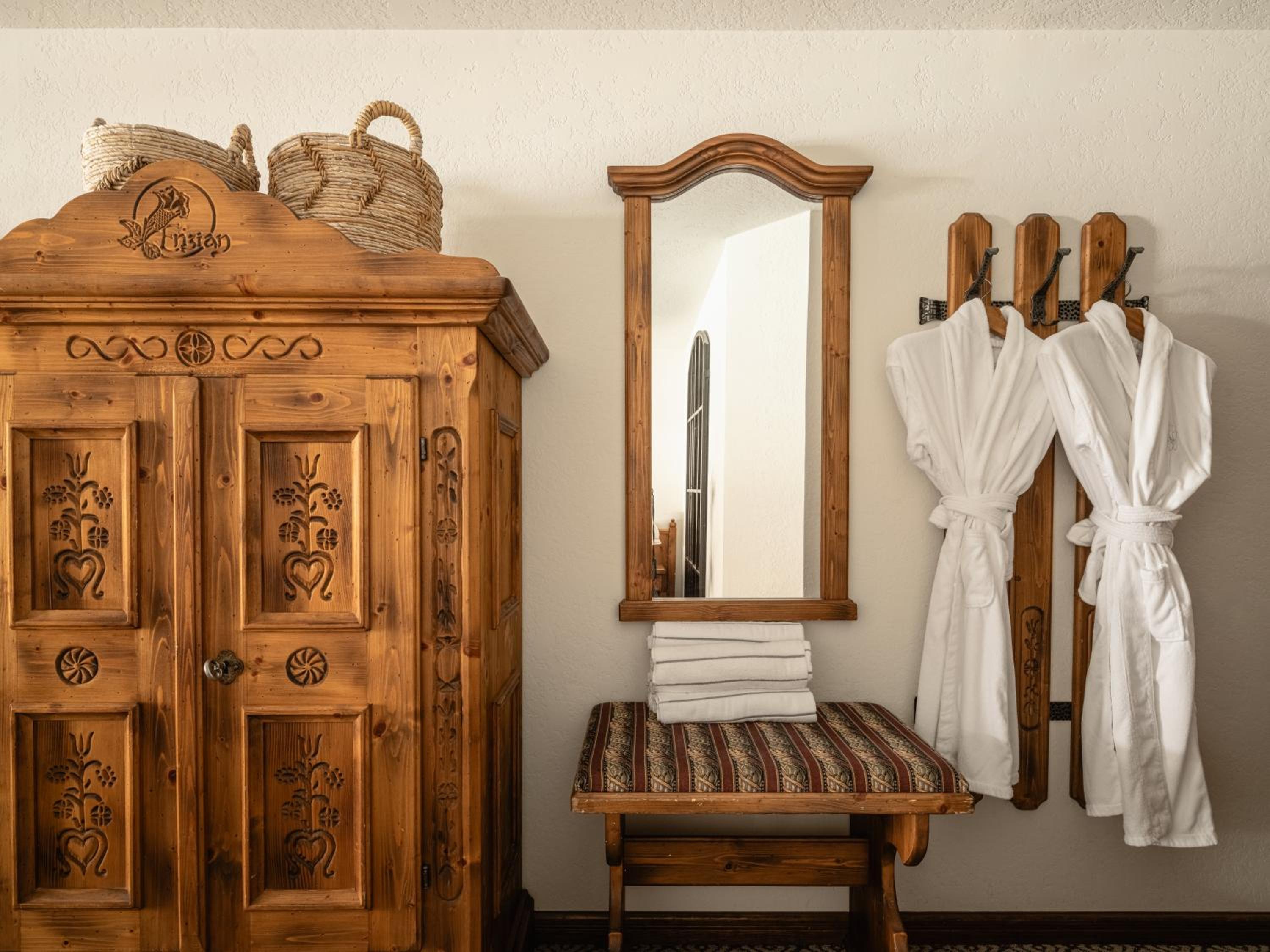 Classic King Room photo 1
