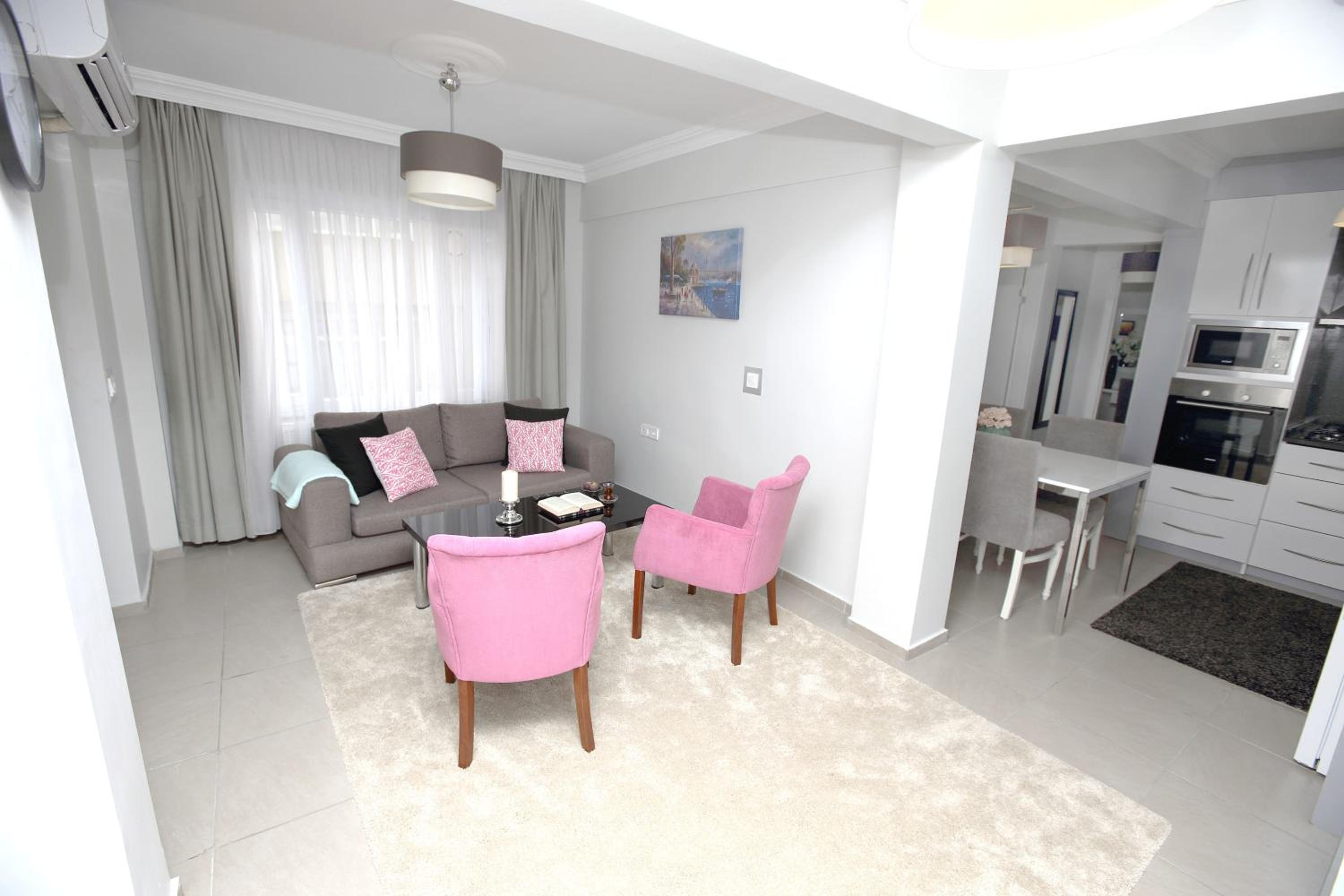Two-Bedroom Apartment With Balcony photo 1