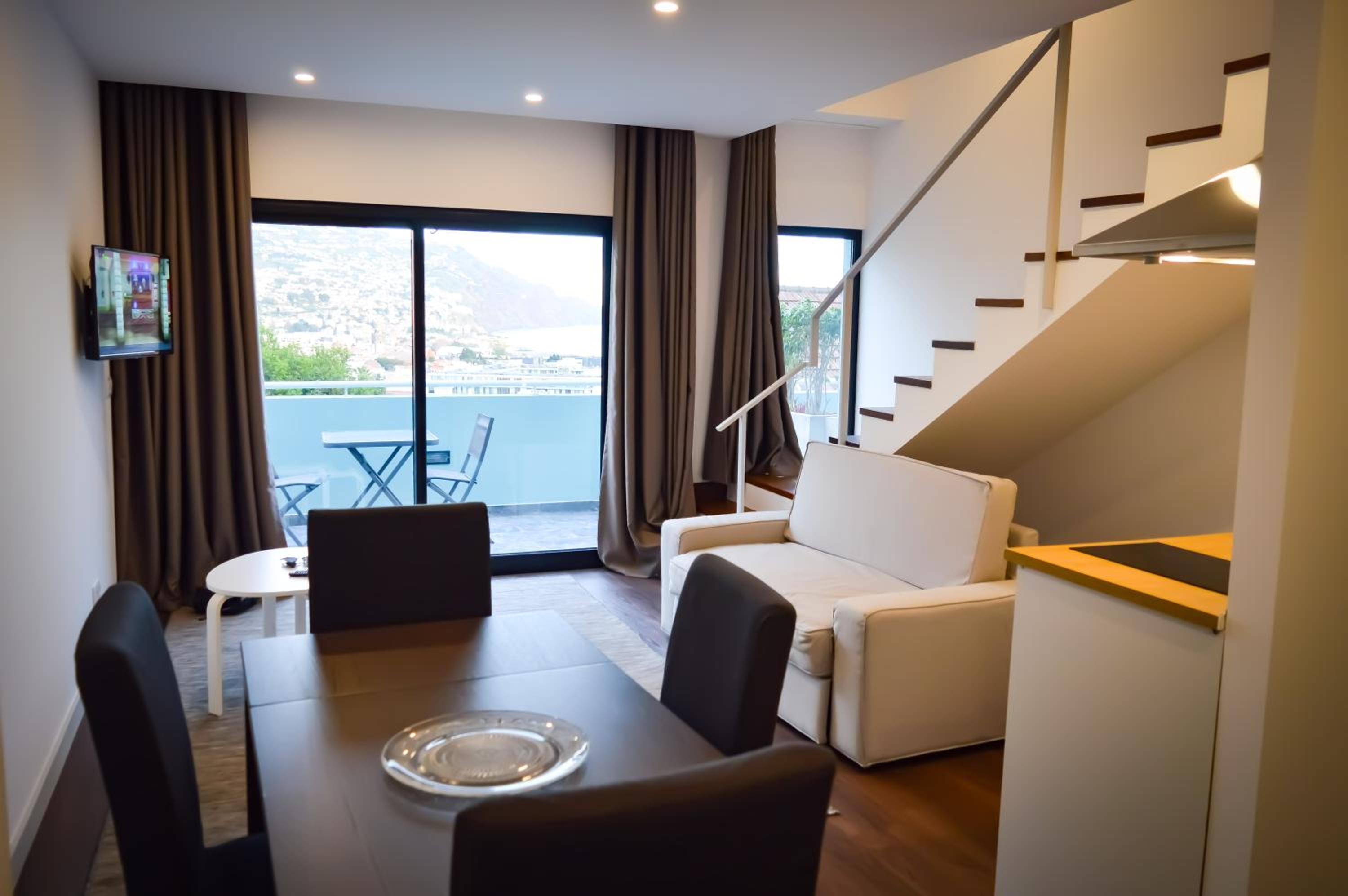 Deluxe Double or Twin Room with Balcony