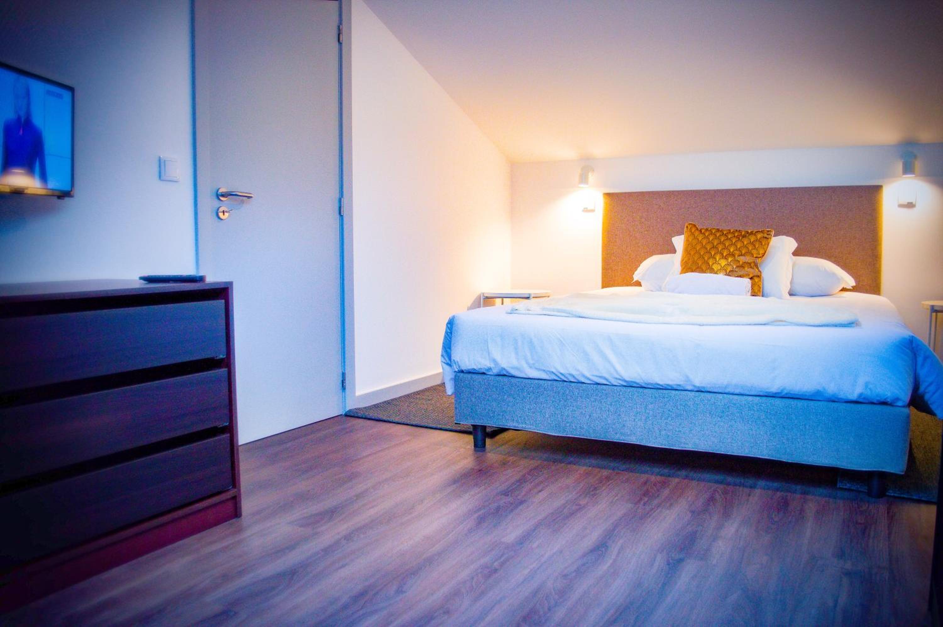 Deluxe Double or Twin Room with Balcony photo 3