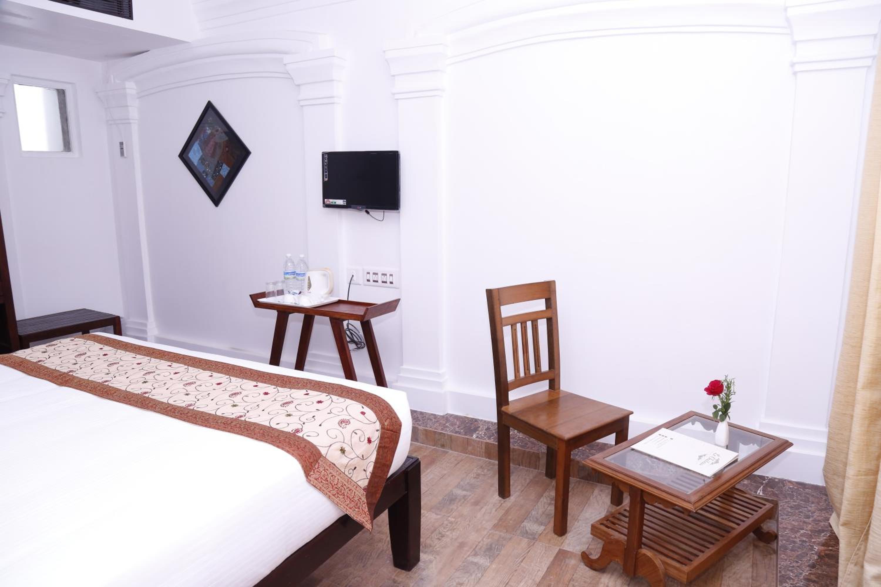 Superior Double Room - Photo 2
