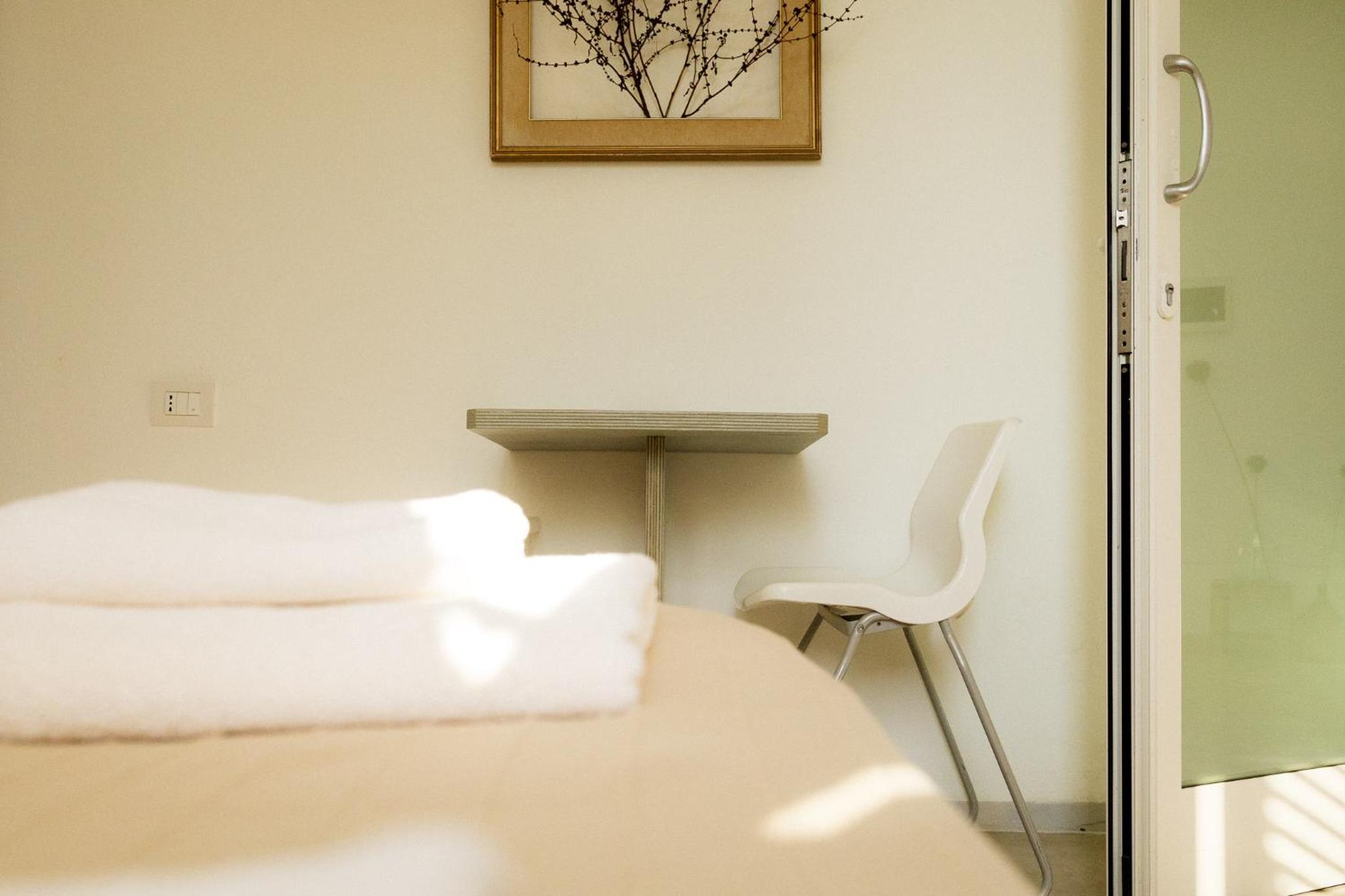 Queen Room photo 1
