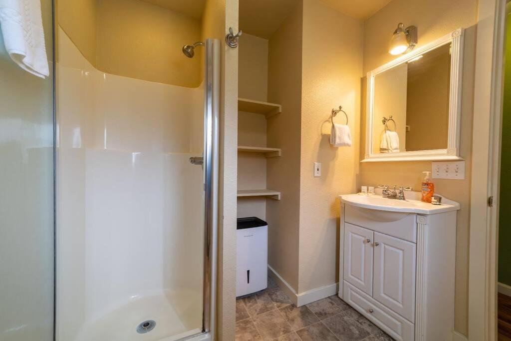 One-Bedroom House photo 3
