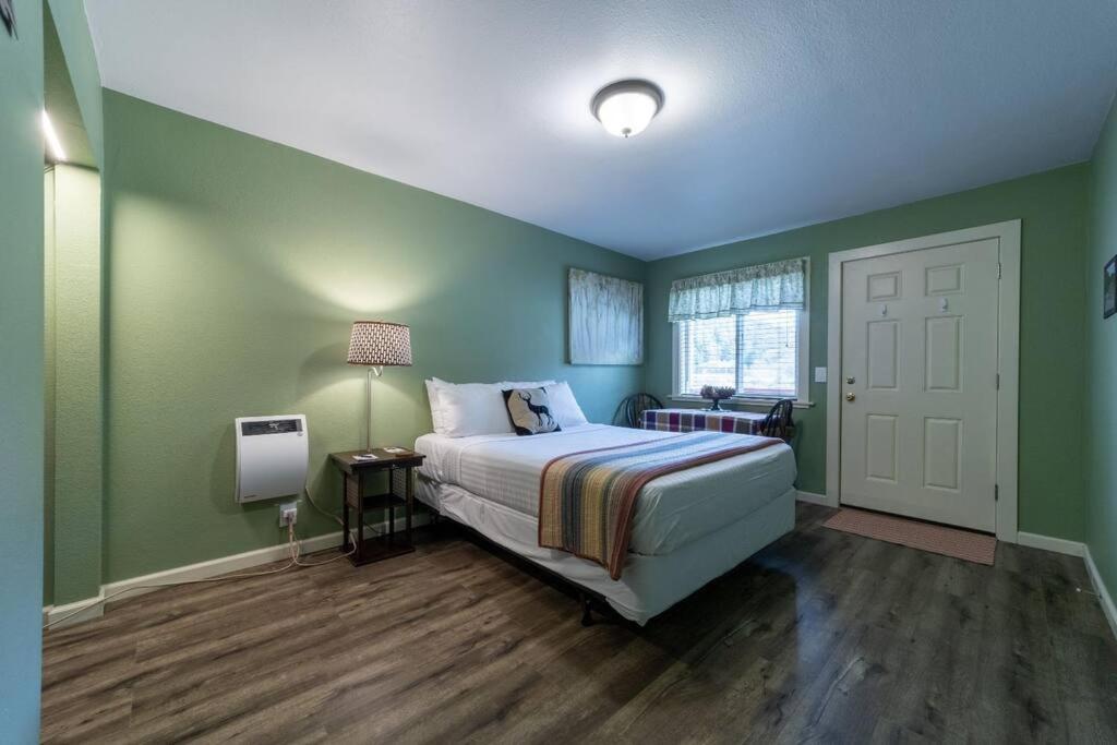 One-Bedroom House photo 2