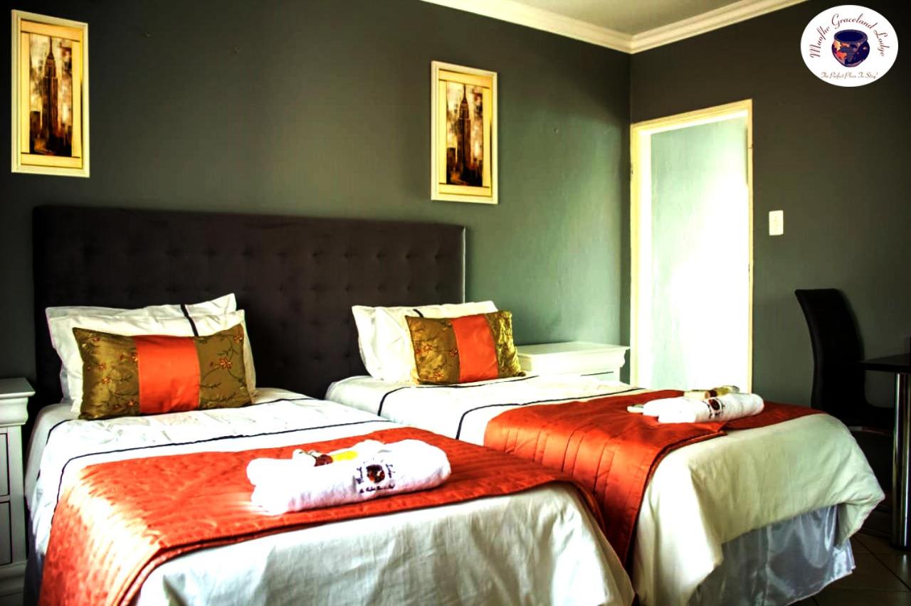 Twin Room photo 1