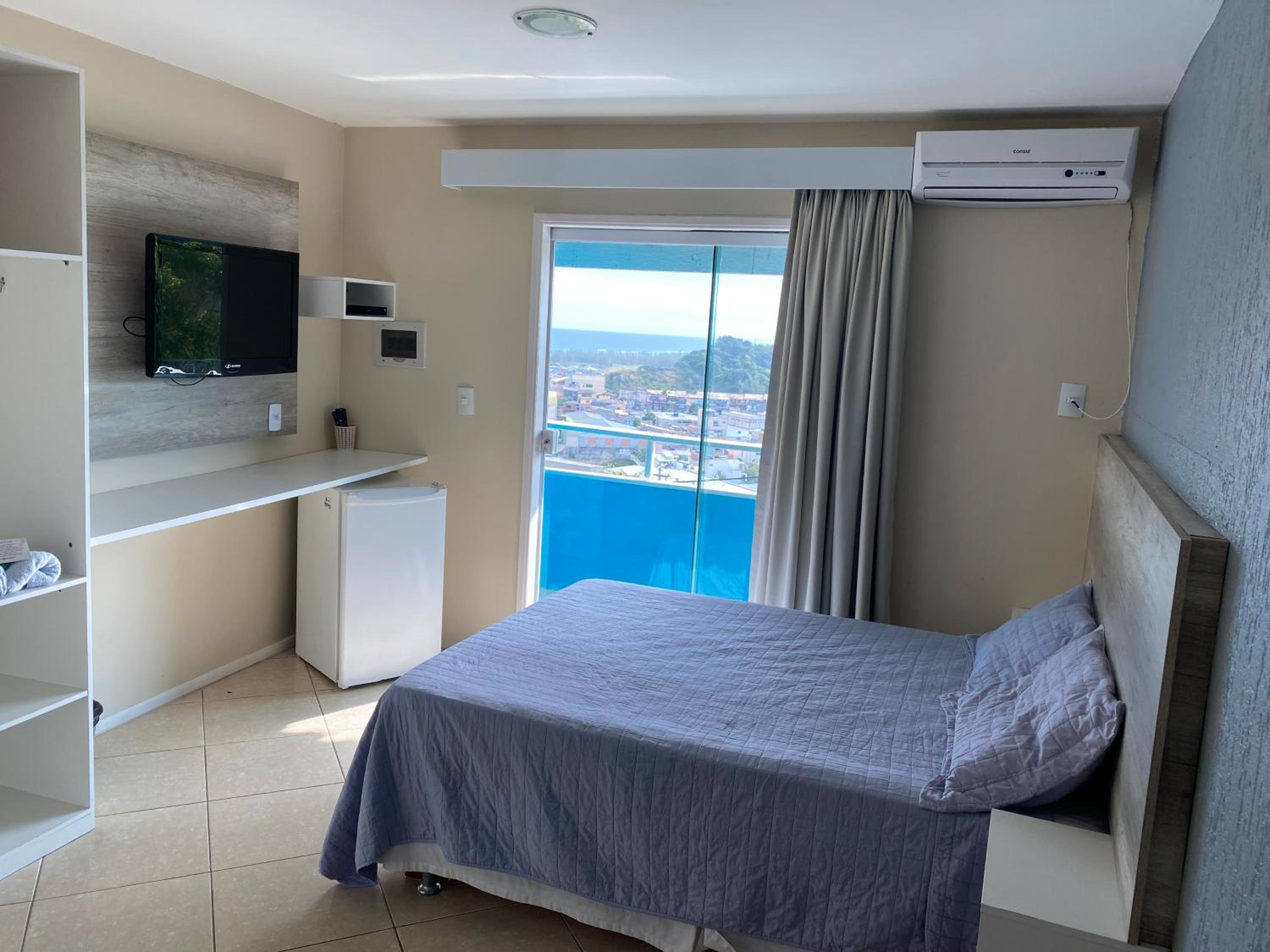 Deluxe Double Room with Side Sea View