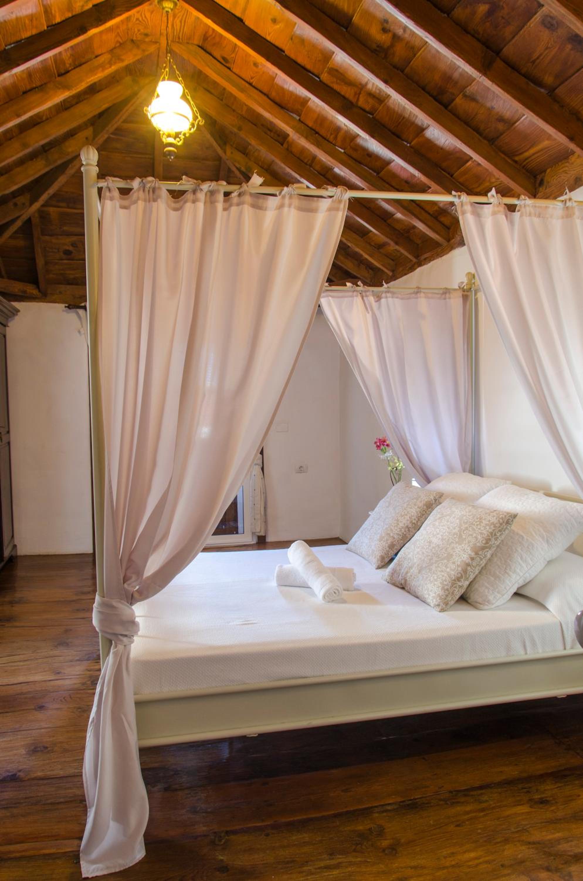 Junior Suite - Photo 1