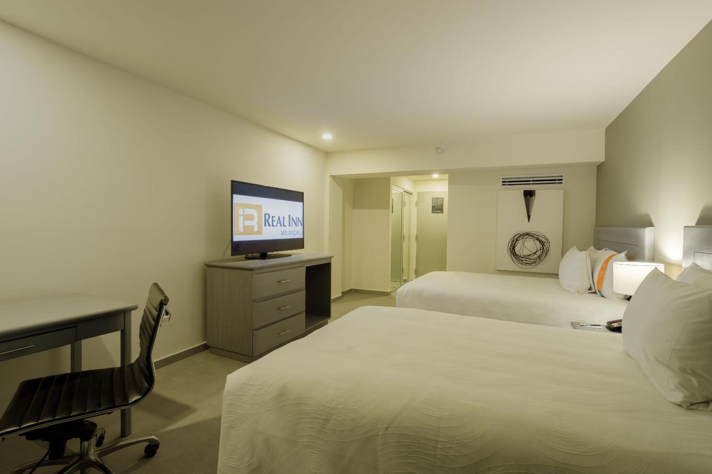 Superior Deluxe Double Room with One Double Bed and 2 Adults Occupancy (Non Smoking) photo 1