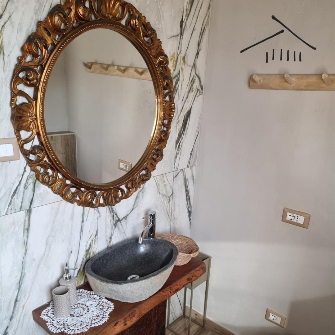 Double Room with Private Bathroom - Photo 4