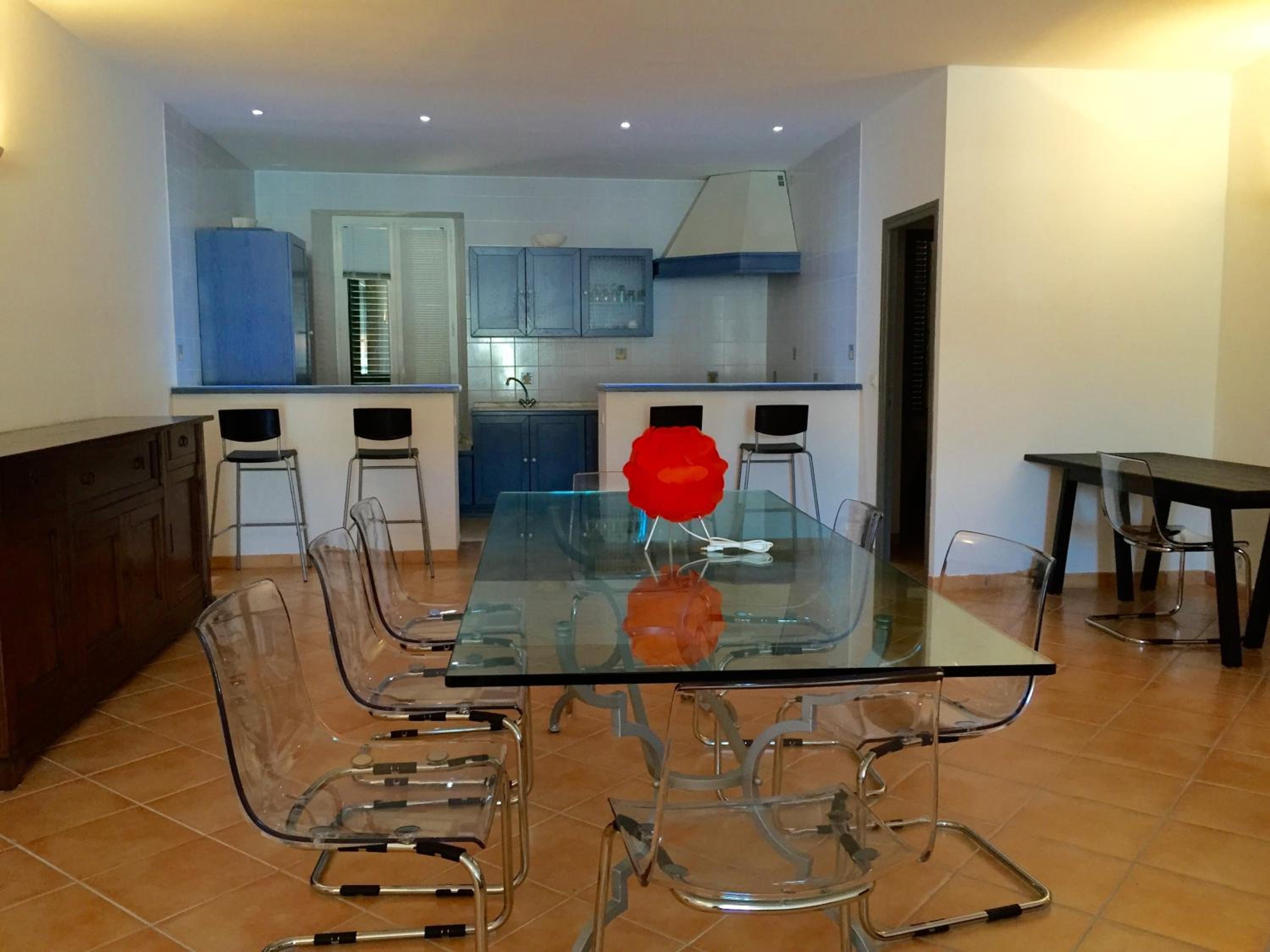 Three-Bedroom Apartment - Photo 5