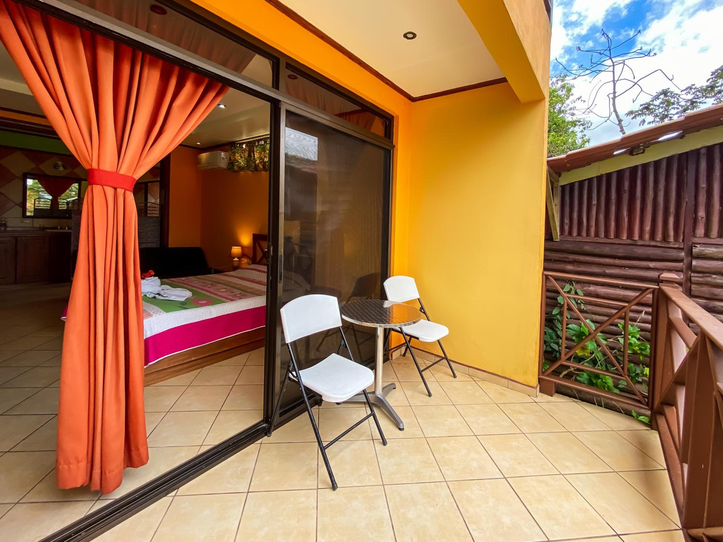 Basic Triple Room photo 3
