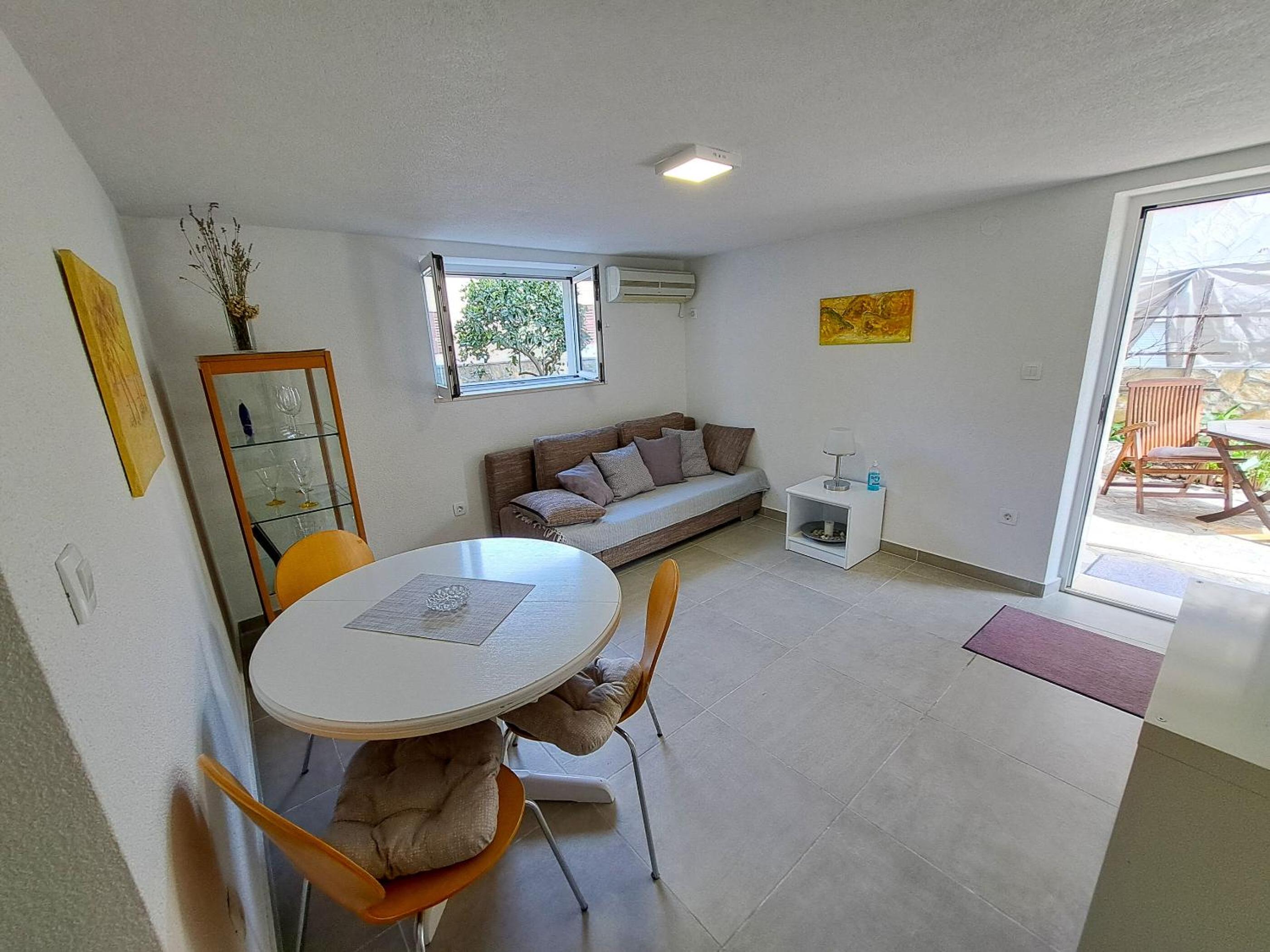 One-Bedroom Apartment with Terrace