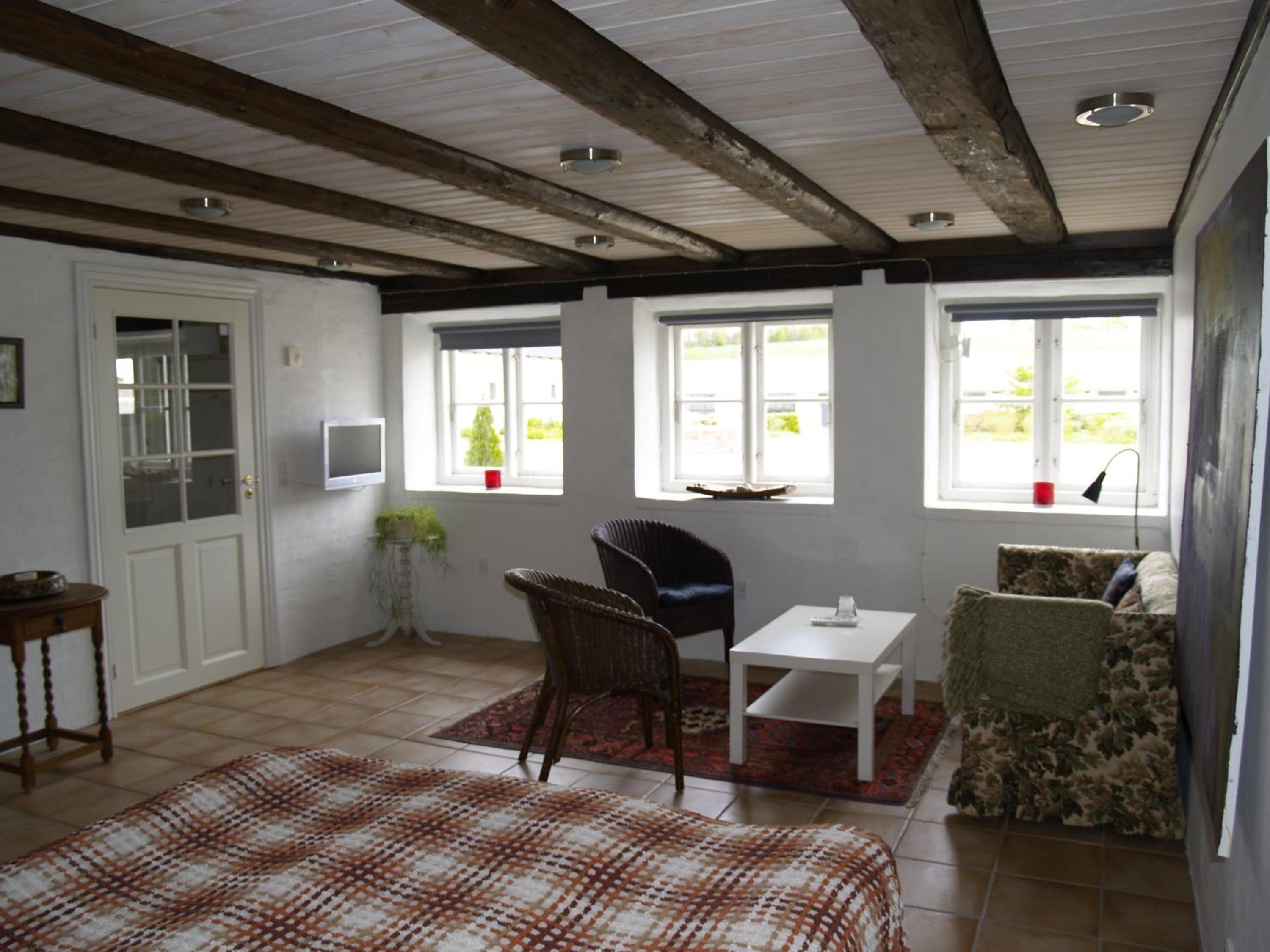 Family Studio (2 Adults + 1 Child) - Photo 28