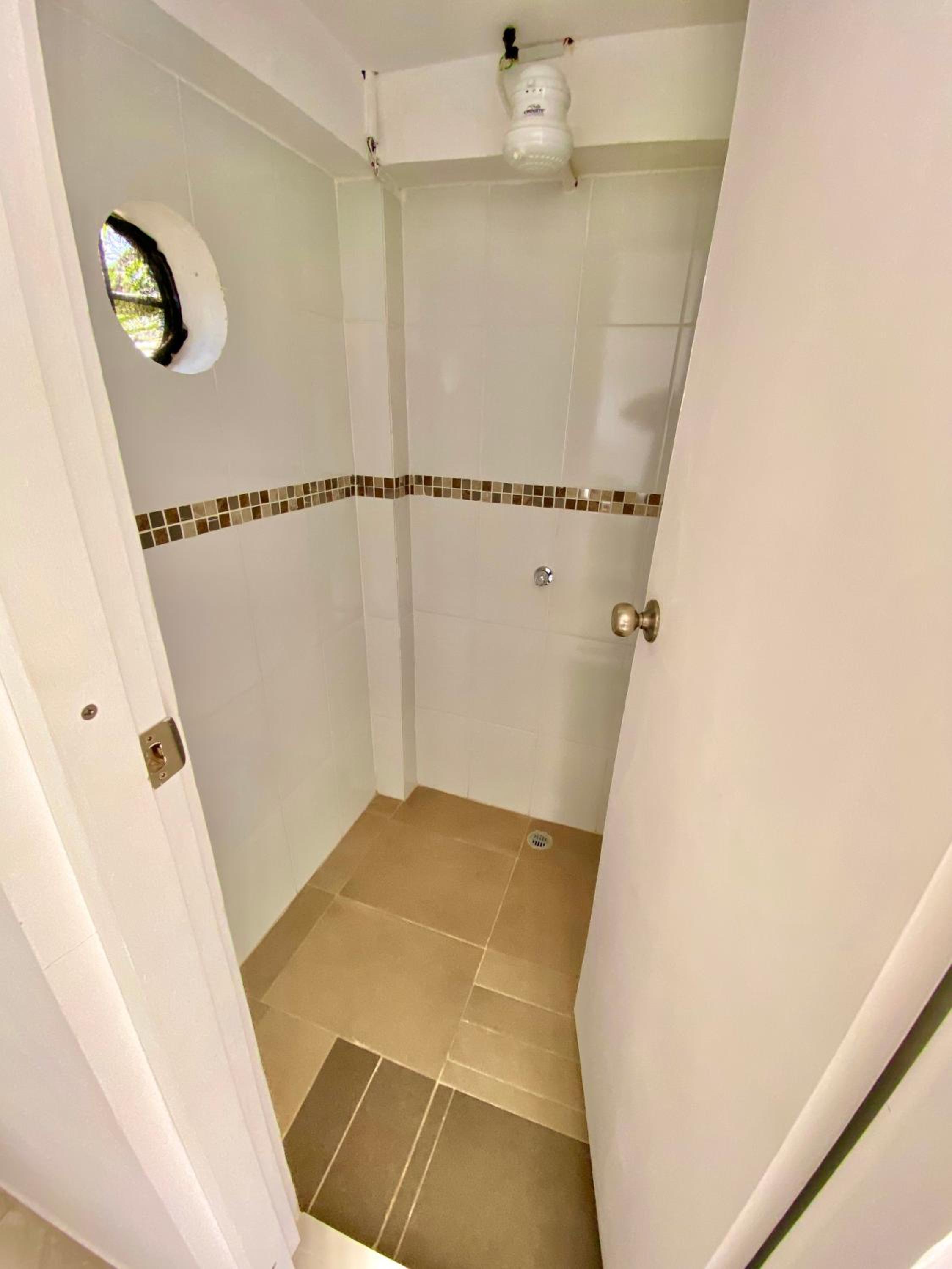 Family Room with Private Bathroom photo 2