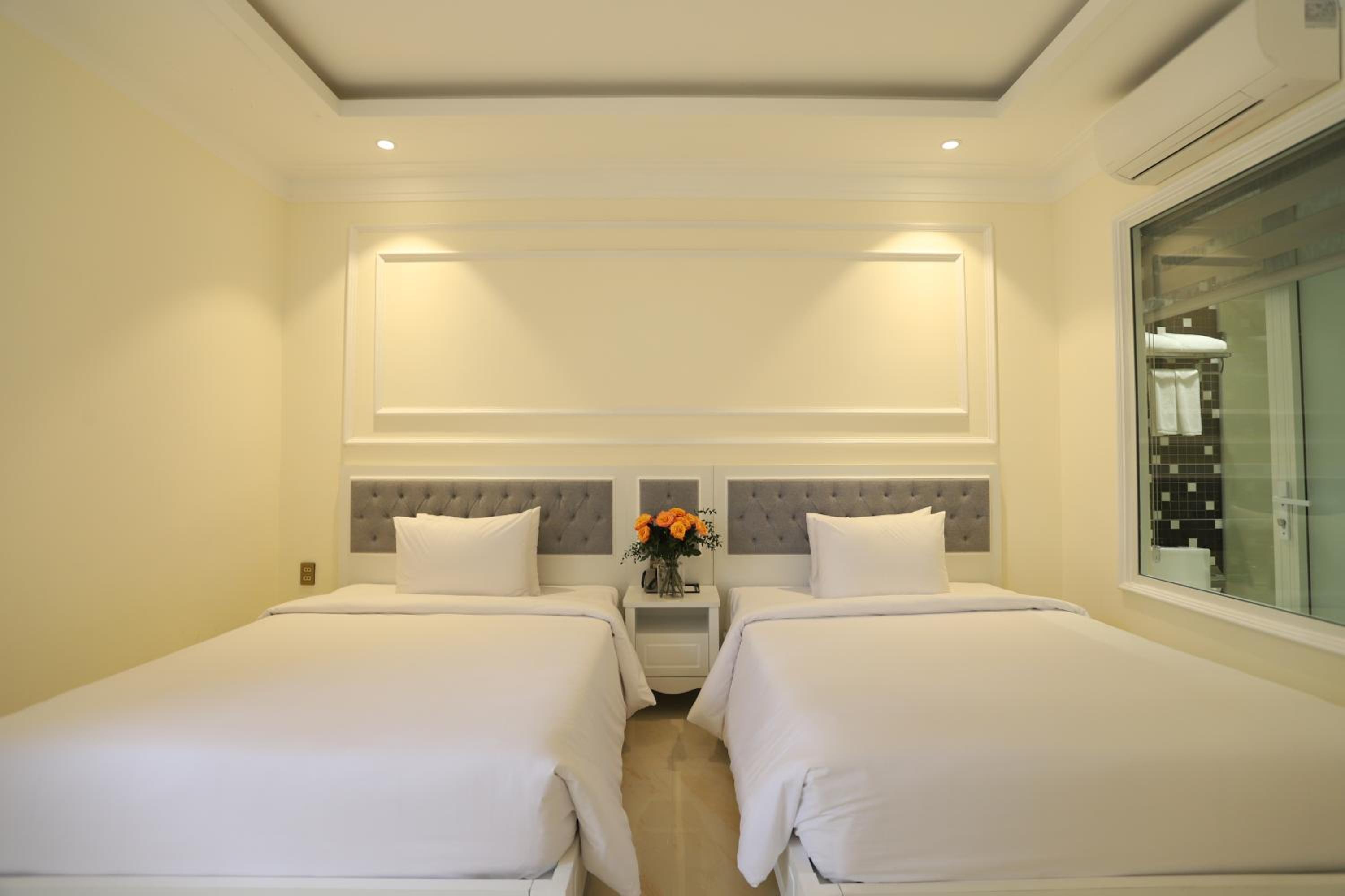 Superior Double or Twin Room - Photo 11
