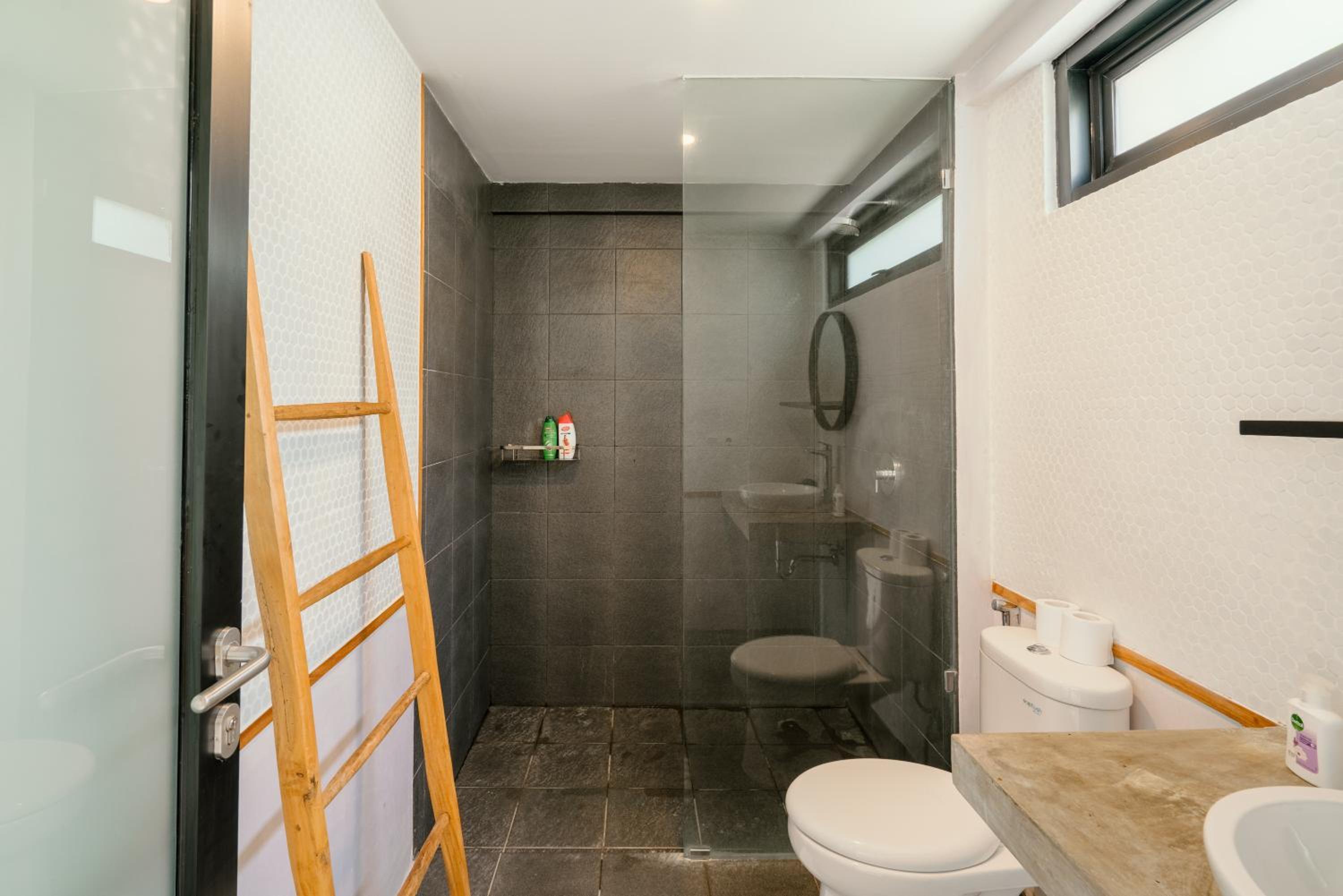 Apartment - Photo 4