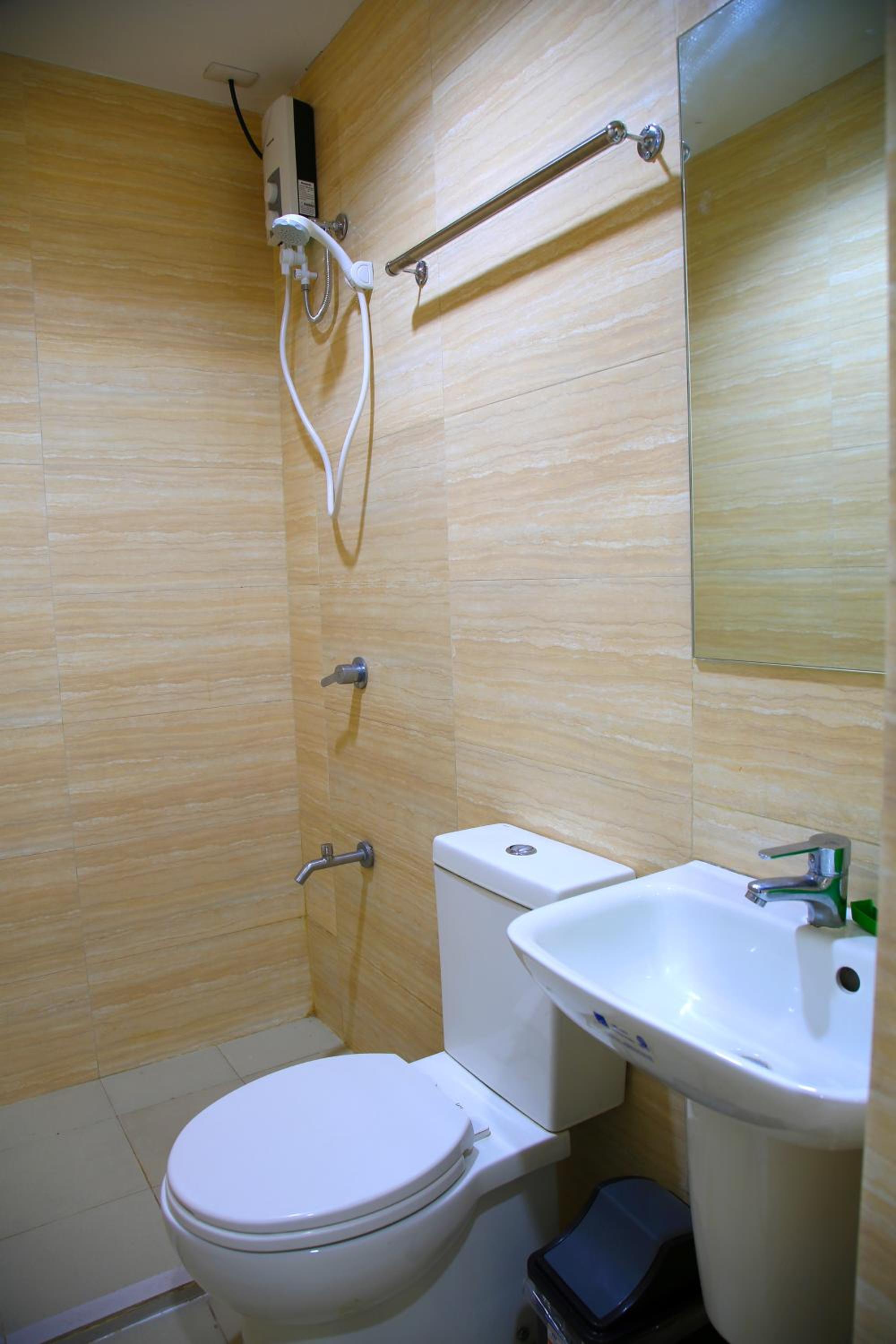 Twin Room - Photo 1