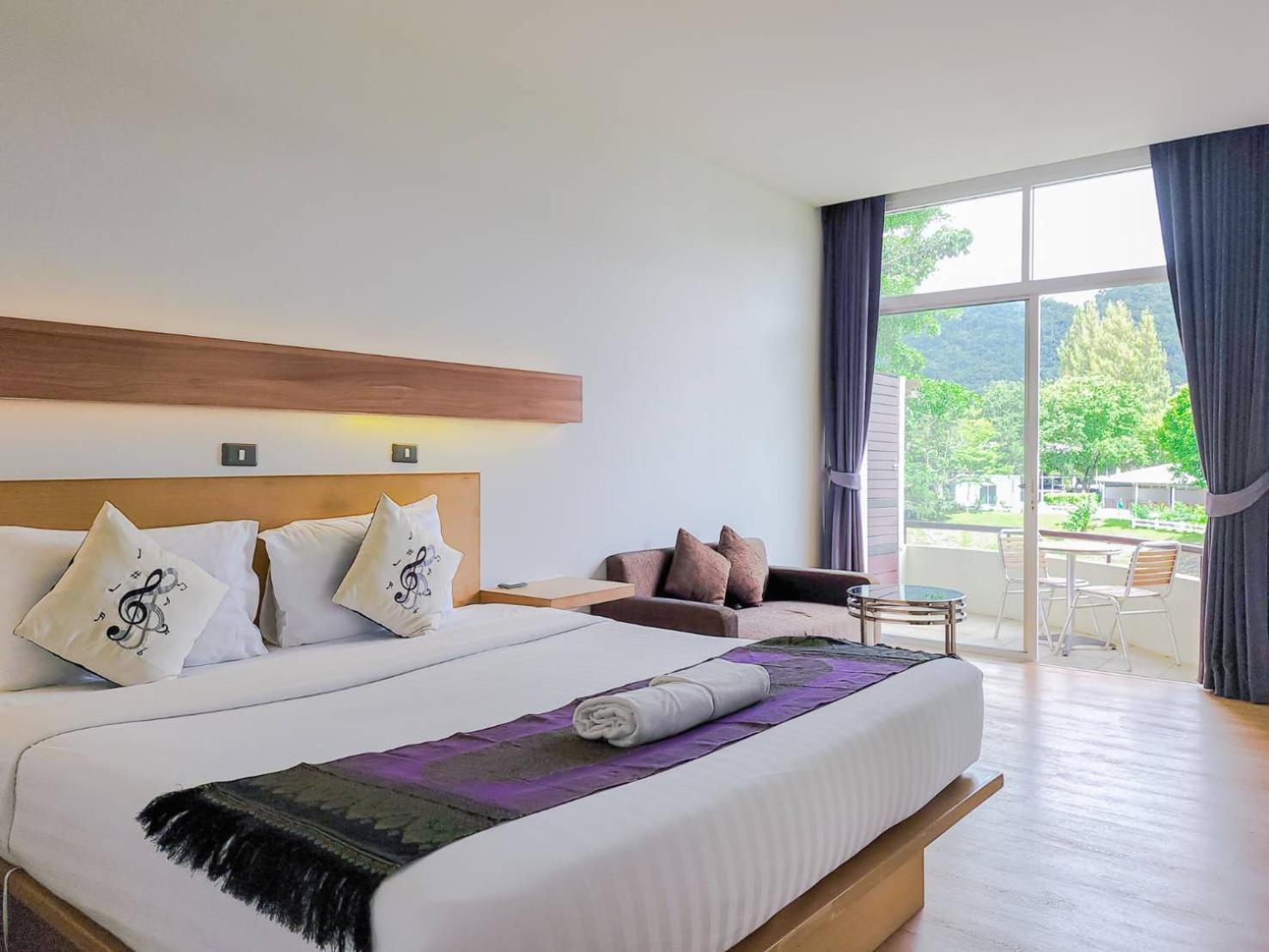 Double Room with Mountain View
