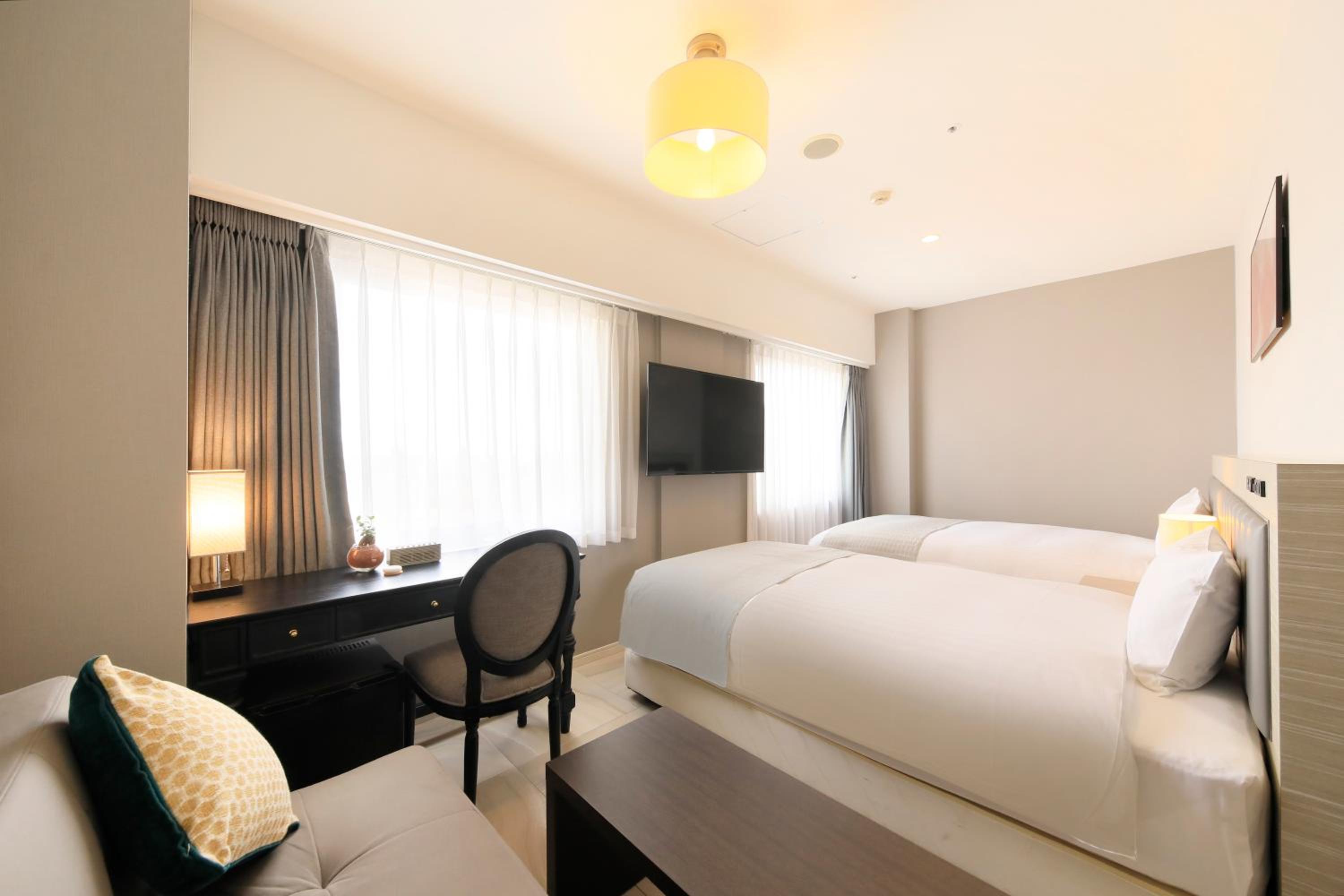 Twin Room - Photo 8