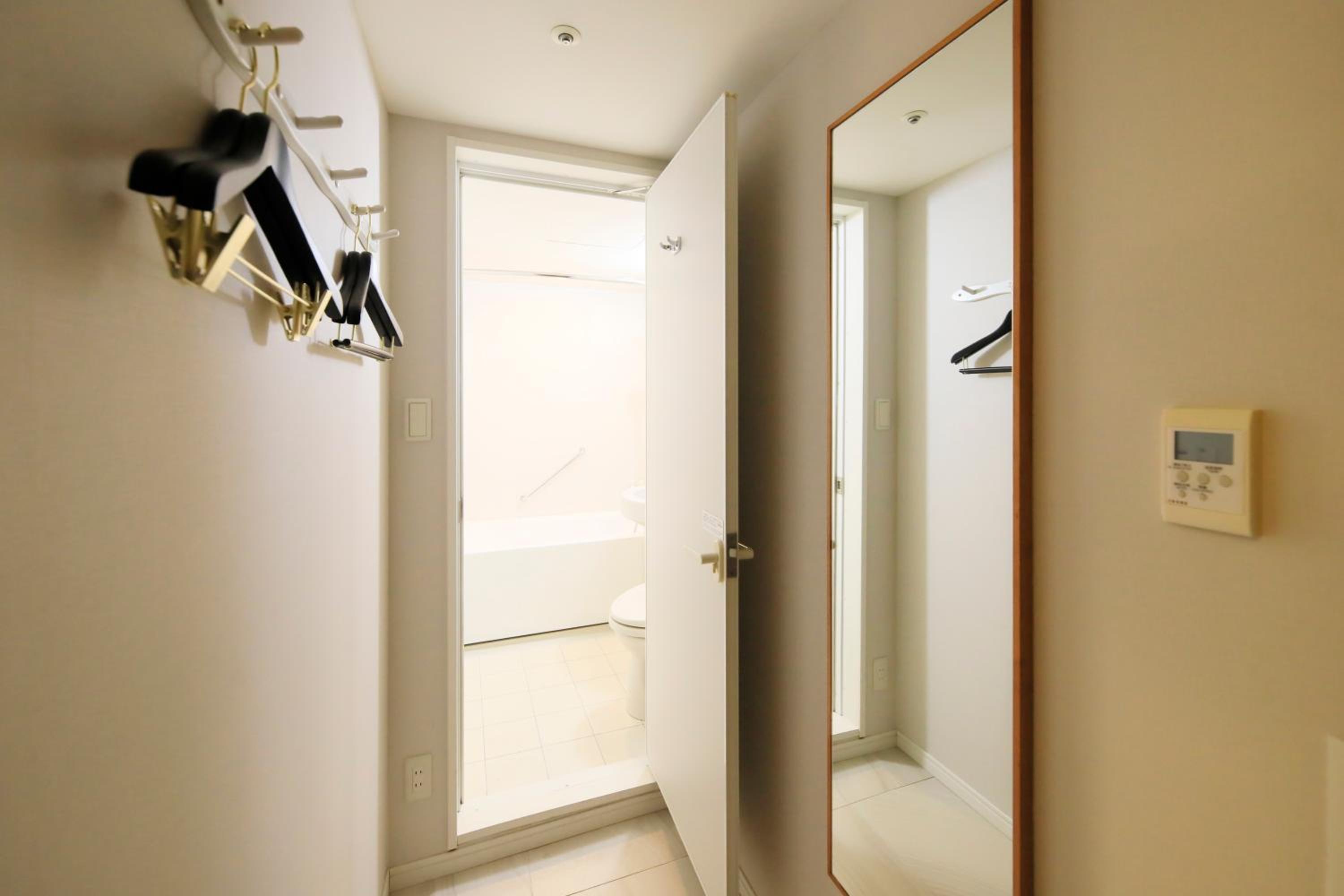 Twin Room - Photo 2