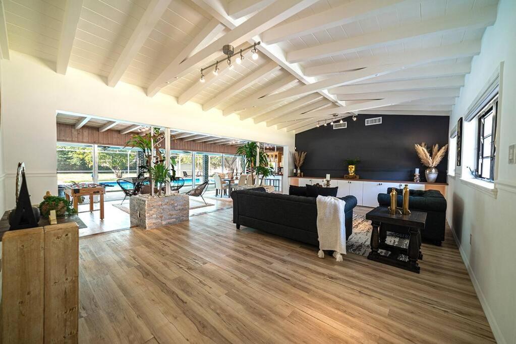 Villa photo 1