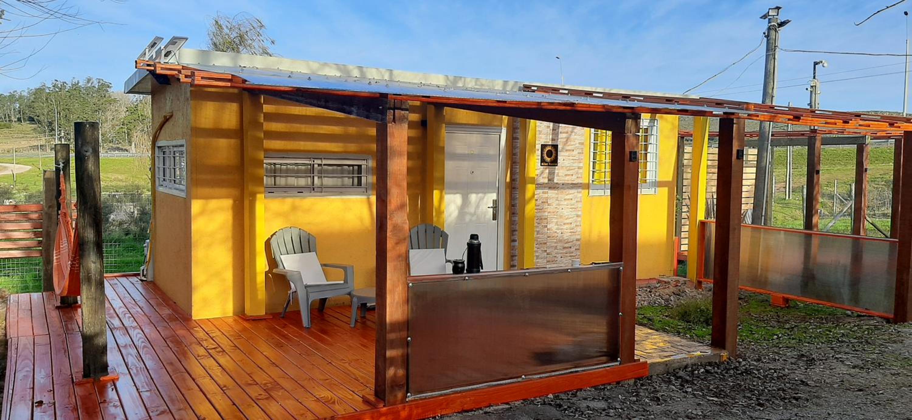 One-Bedroom House photo 1