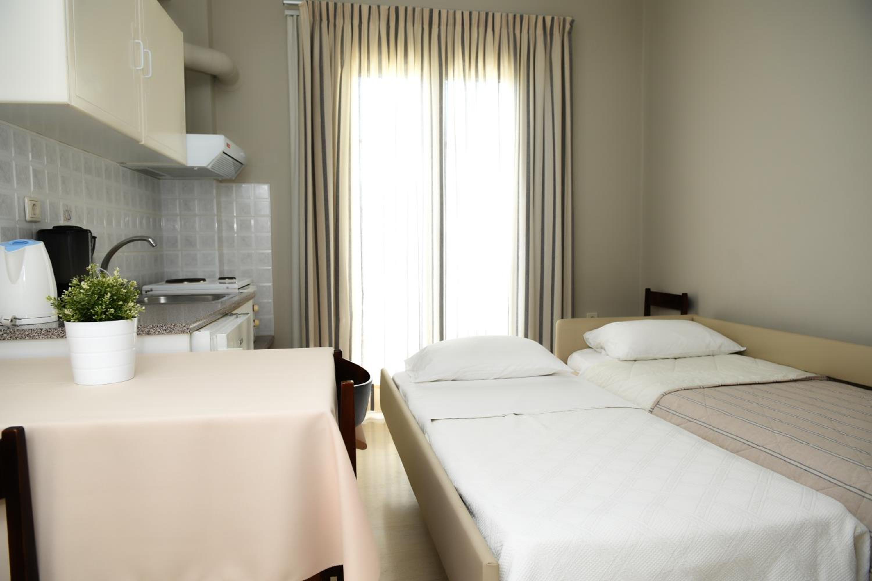 One-Bedroom Apartment (4 Adults) - Photo 2