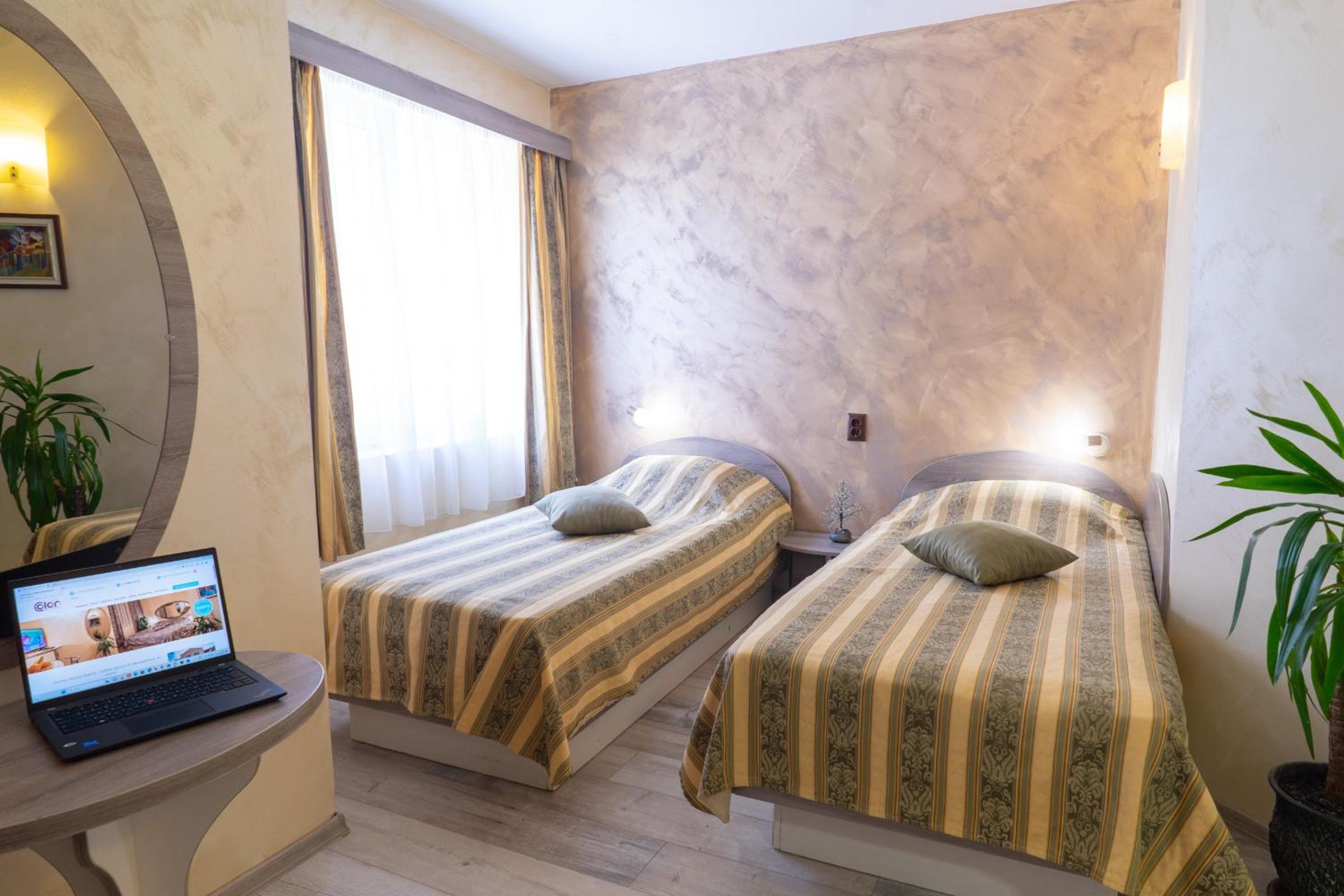 Double or Twin Room - Photo 21