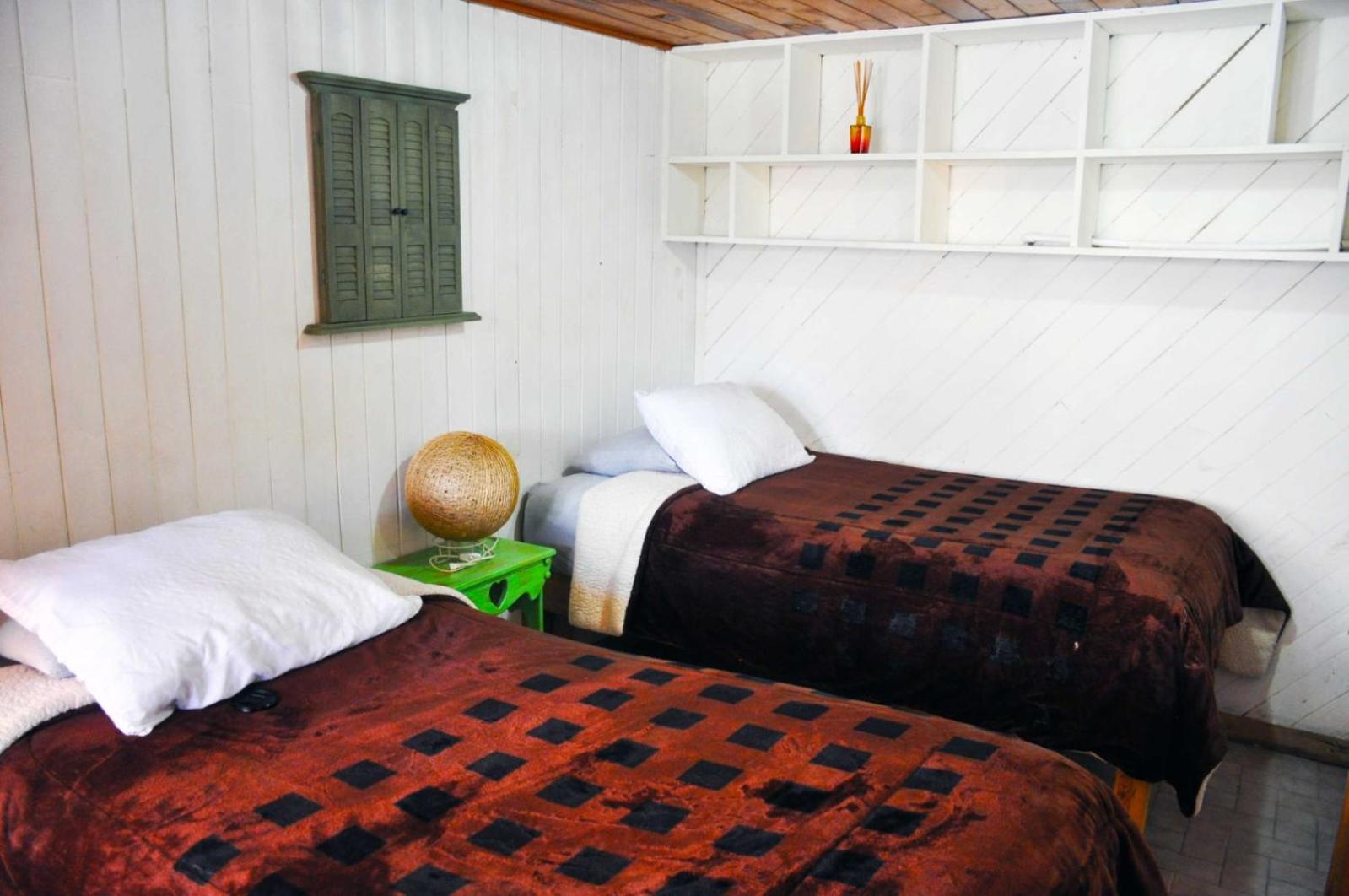 One-Bedroom Apartment - Photo 3