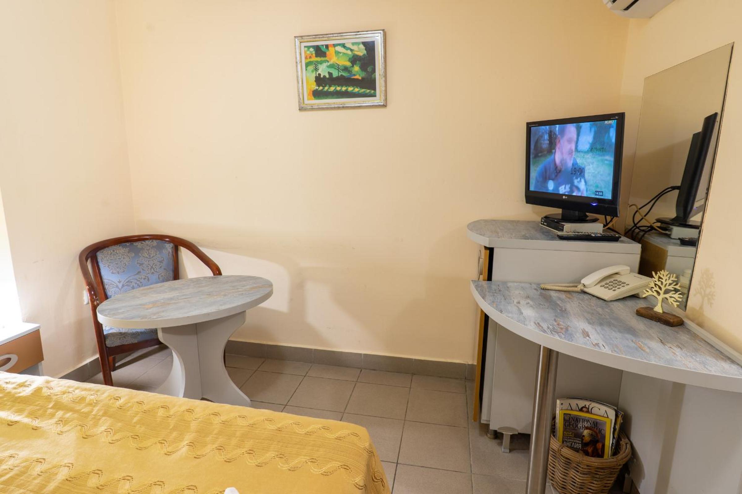 Double Room - Basement - Photo 17