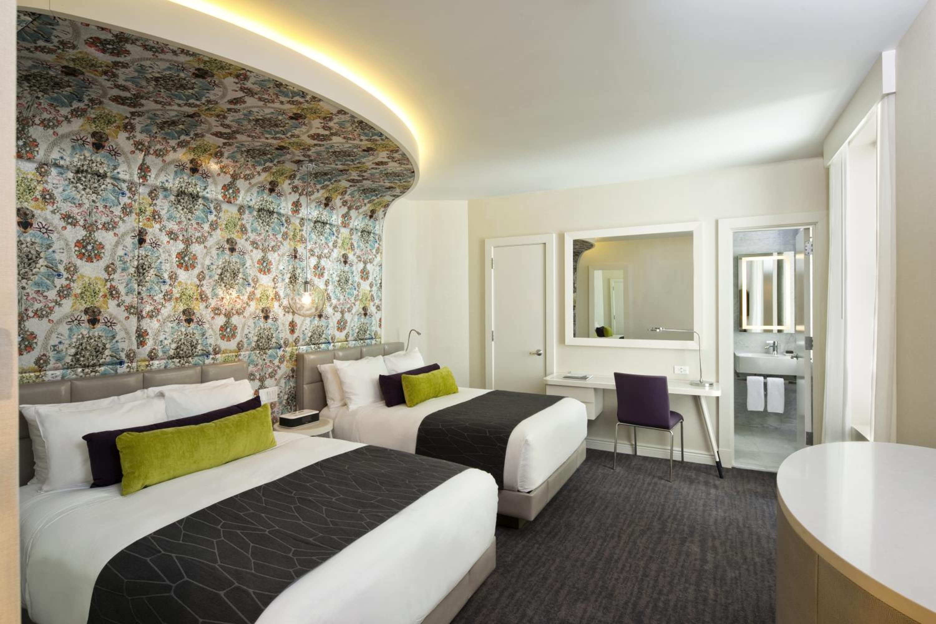 Double Room with Two Double Beds - Silver