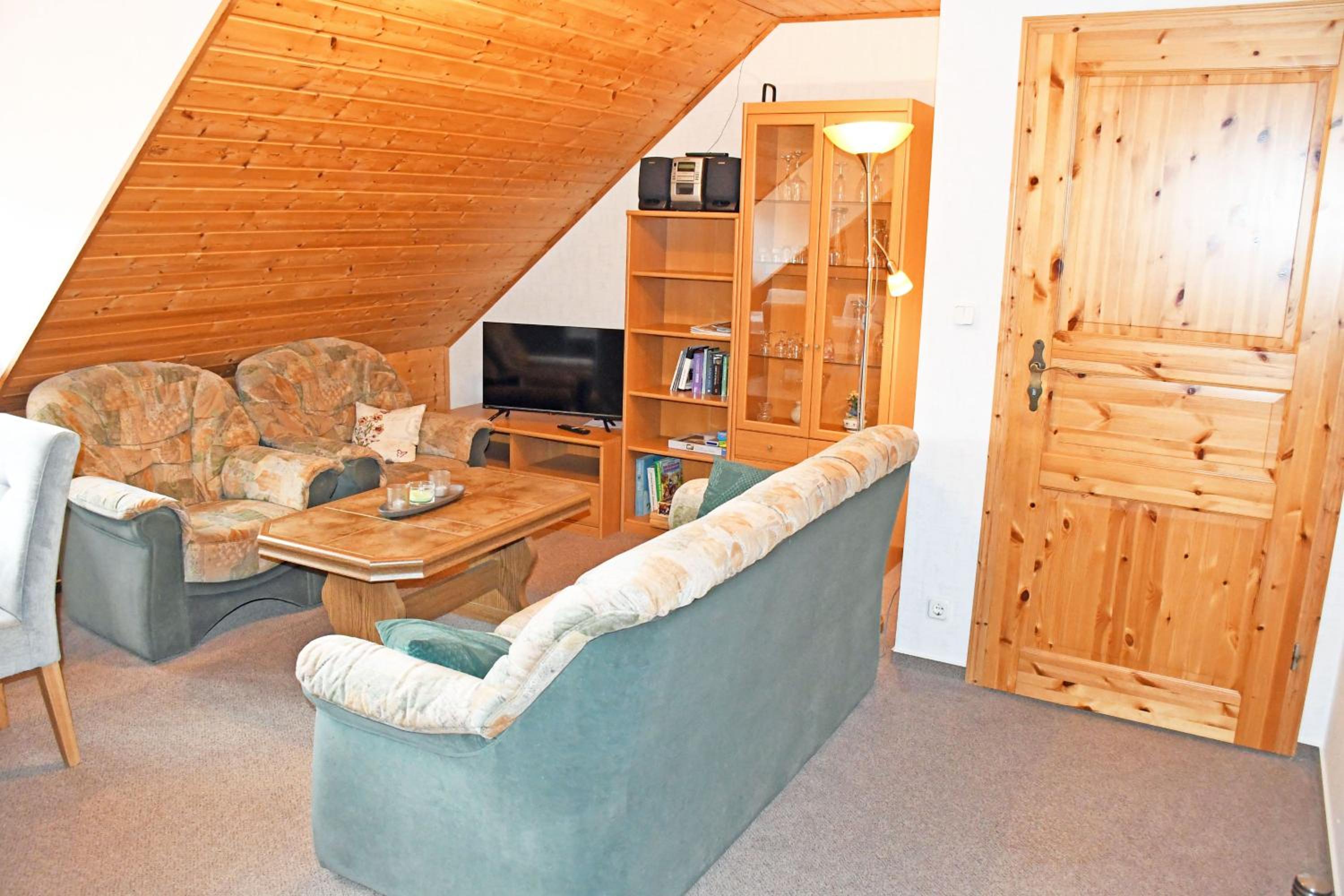 Two-Bedroom Apartment with Shower  photo 1