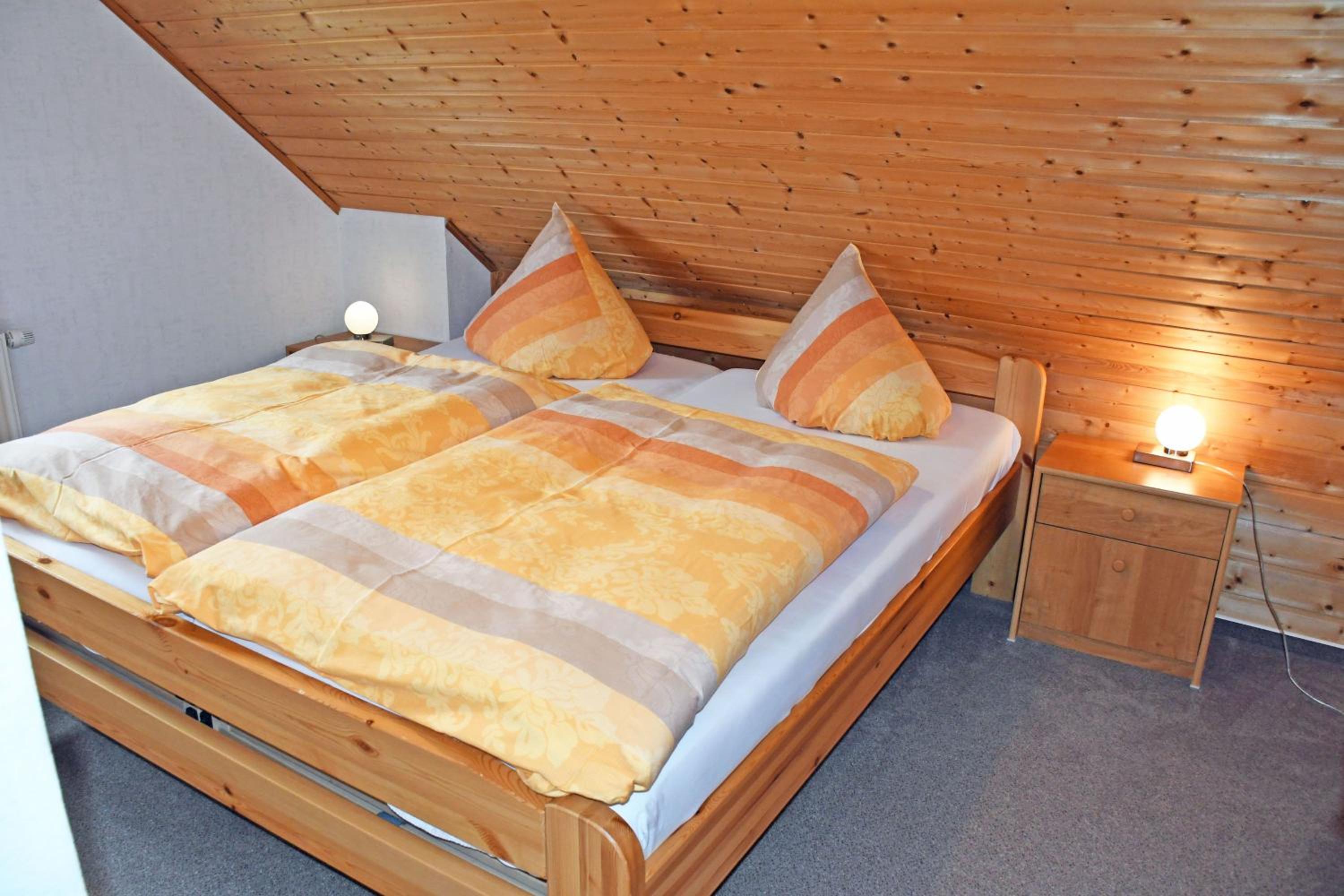 Two-Bedroom Apartment with Shower  photo 3