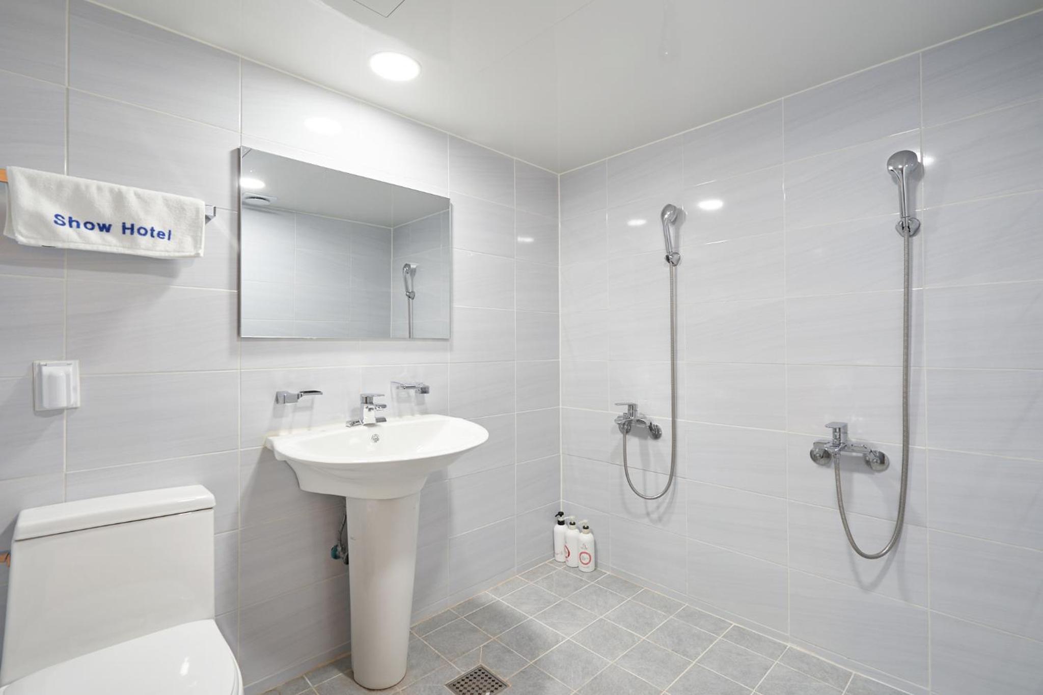 Deluxe Twin Room photo 2