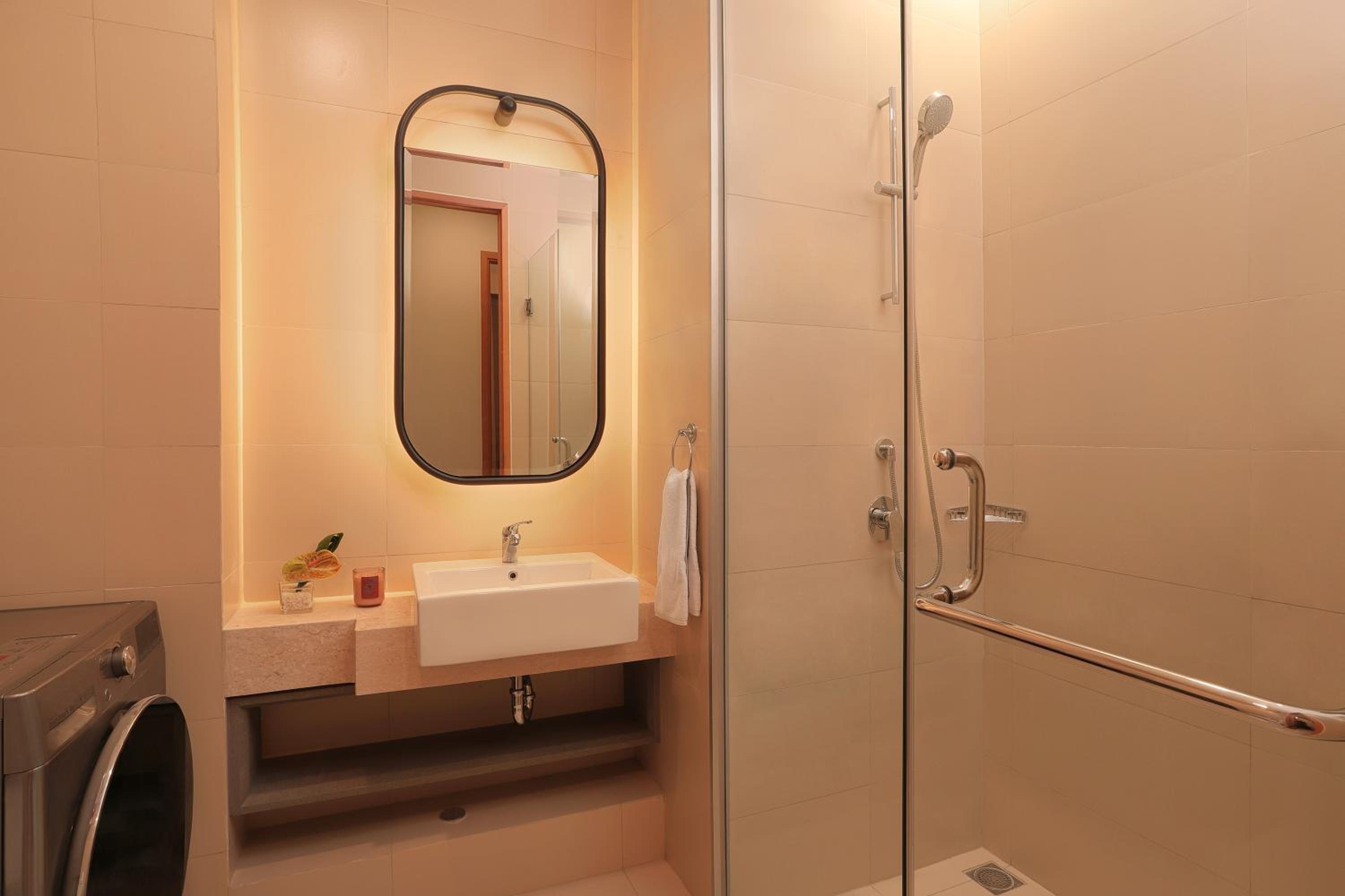 Two Bedroom Deluxe - Photo 5