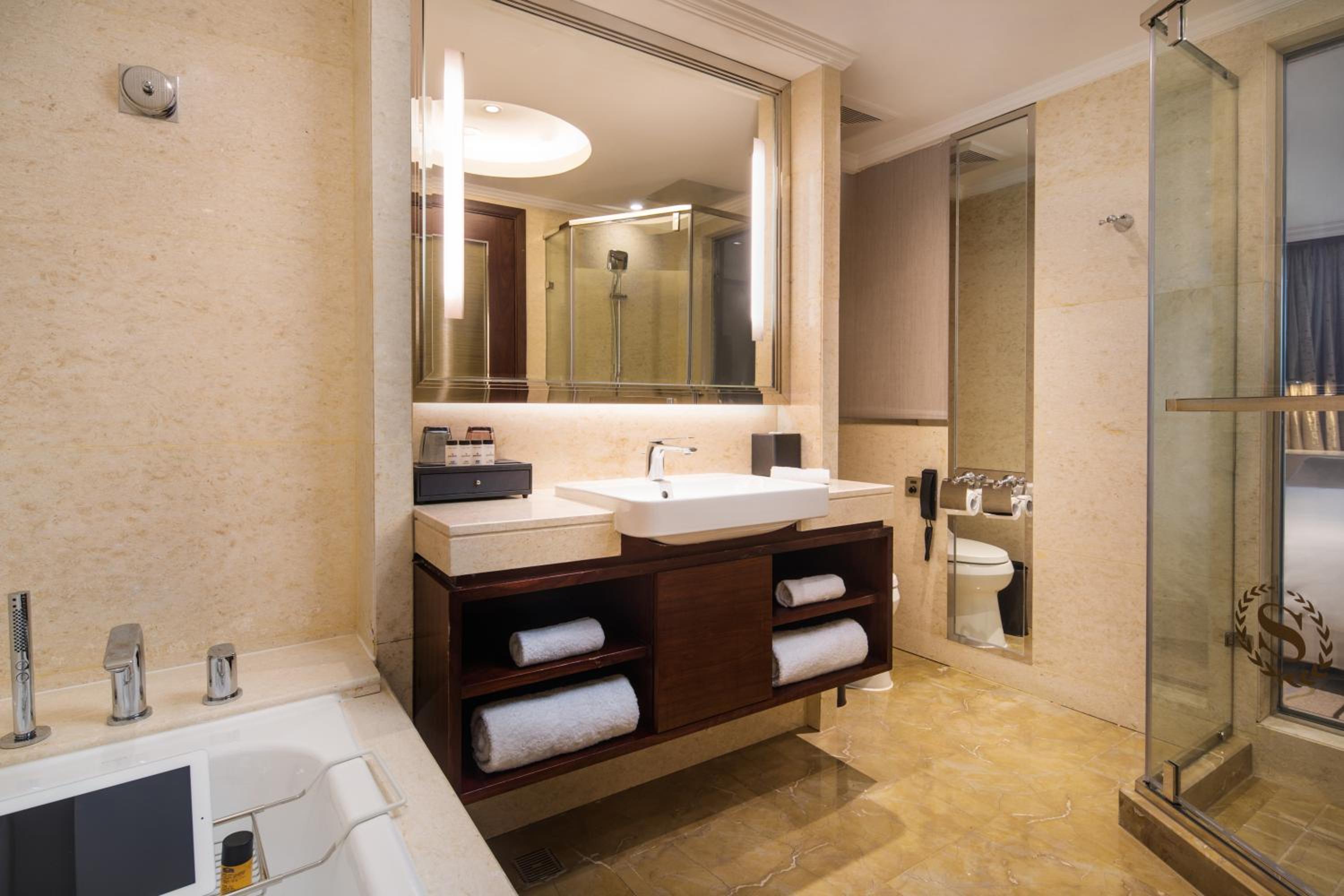 Grand City View Twin Room, Guest room, 2 Twin/Single Bed(s) - Photo 4