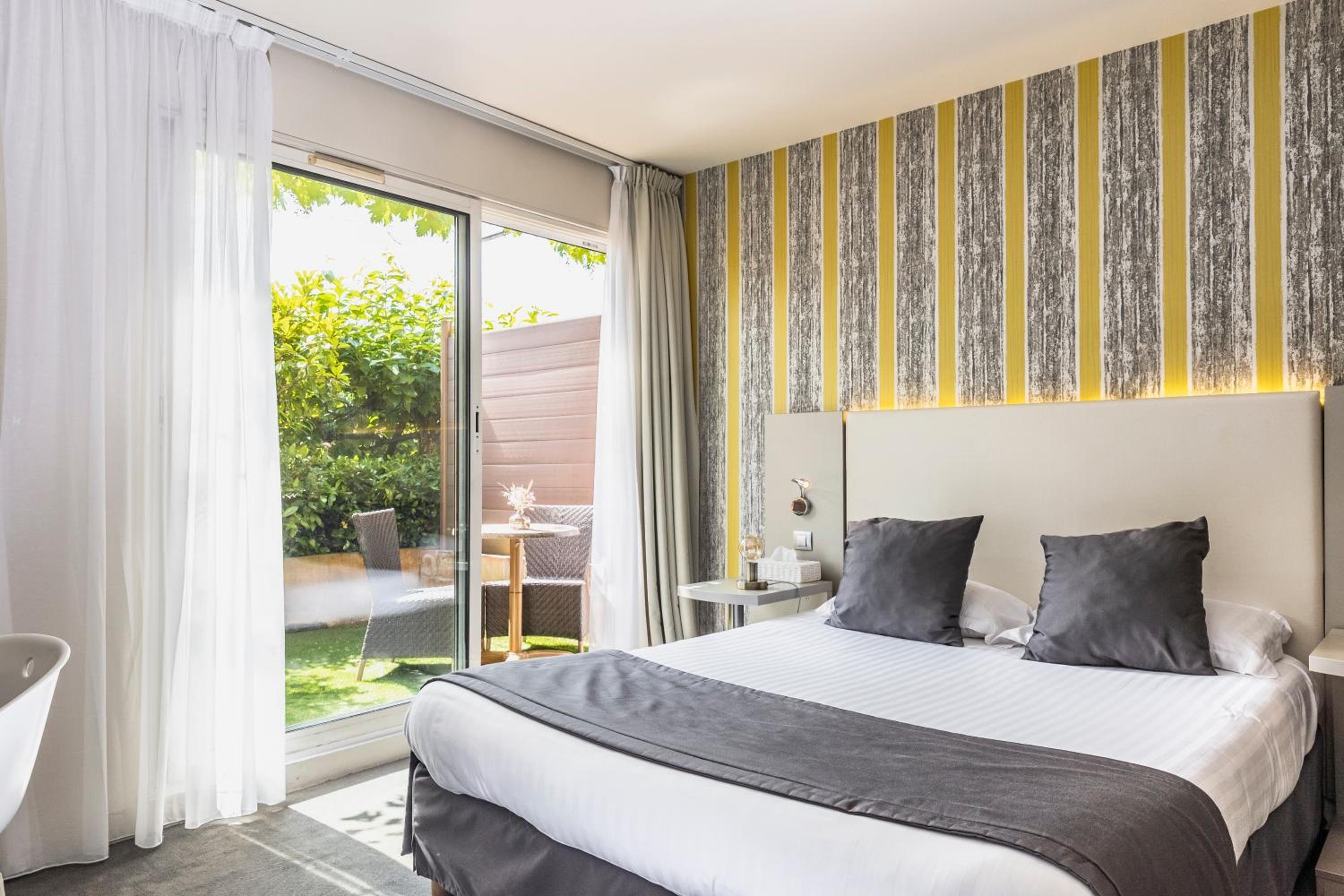 Double Room with Terrace photo 2