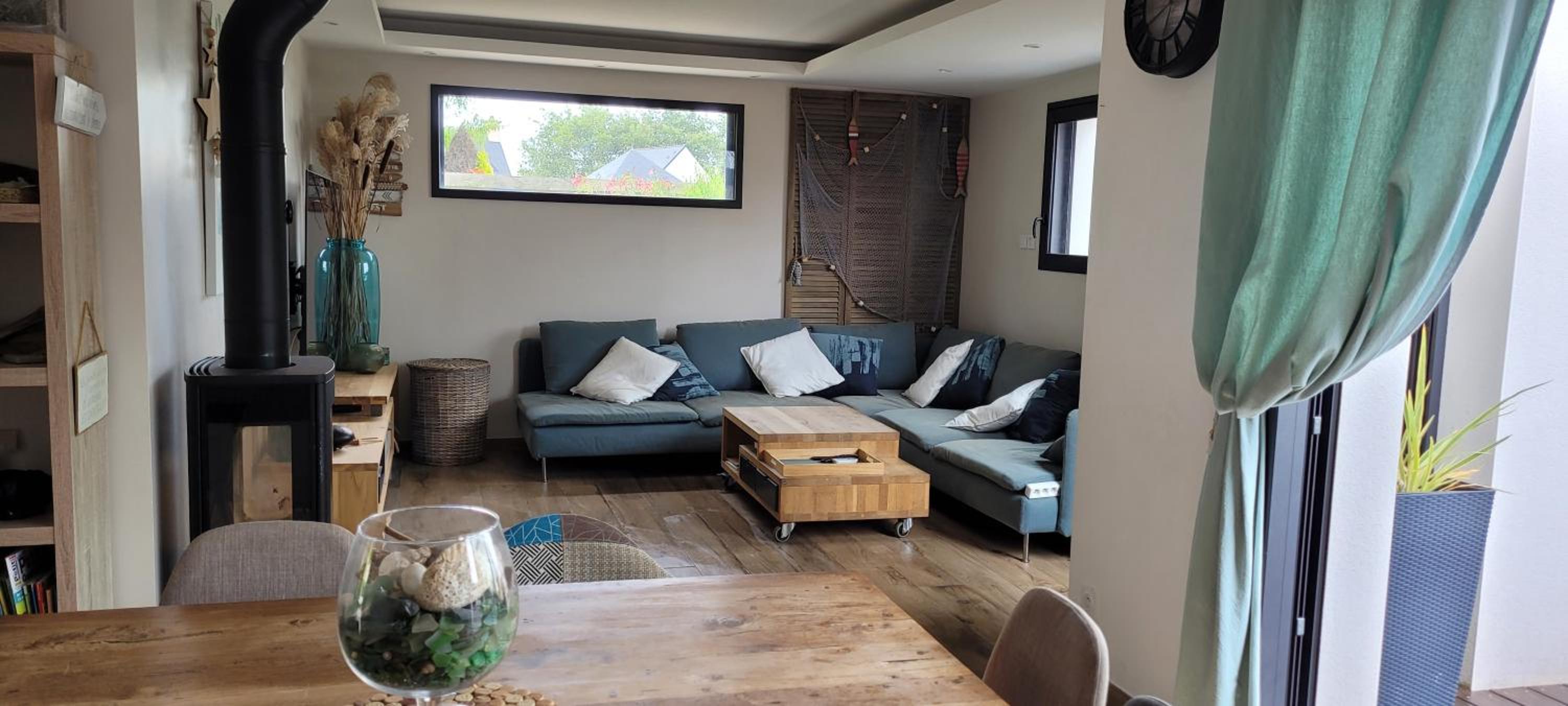 Five-Bedroom House - Photo 13