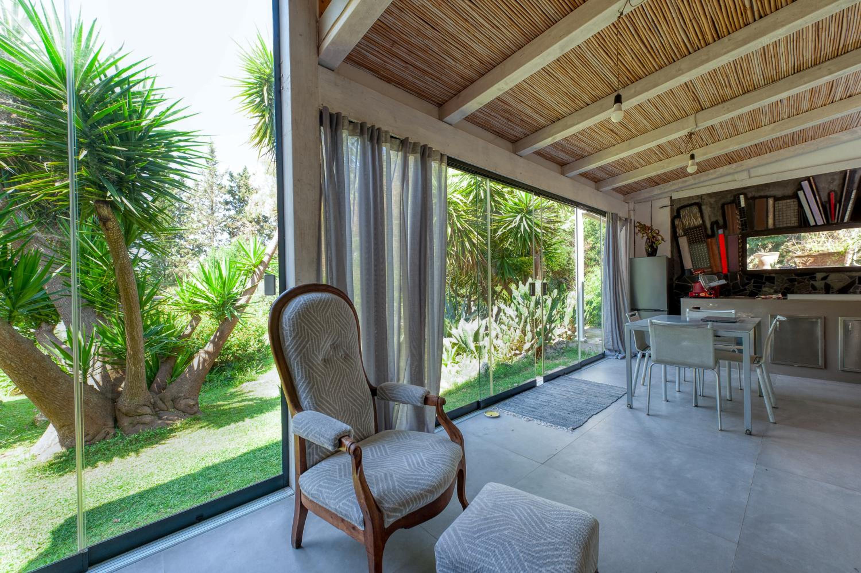 Villa with Garden View