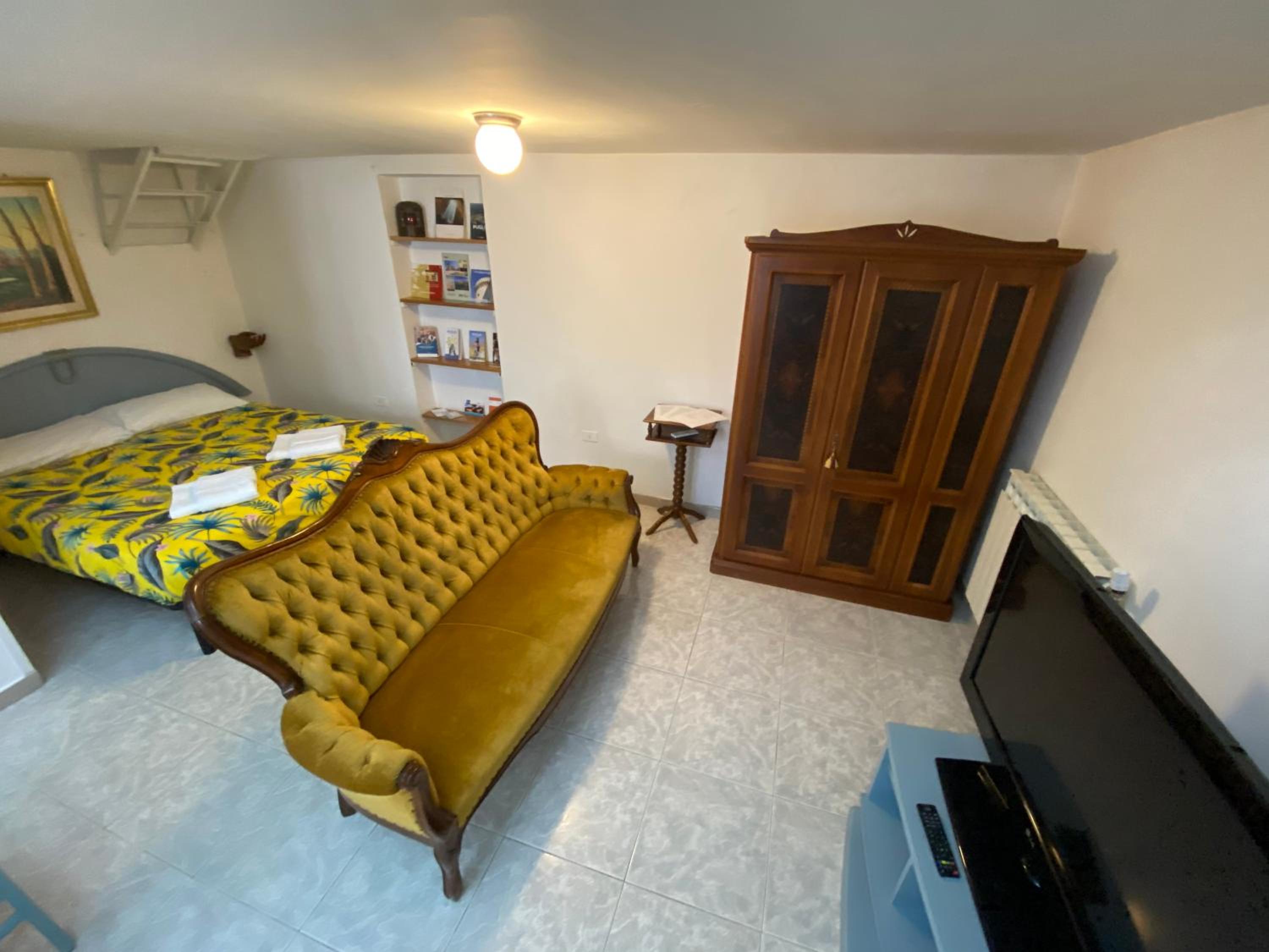 Studio Apartment photo 3
