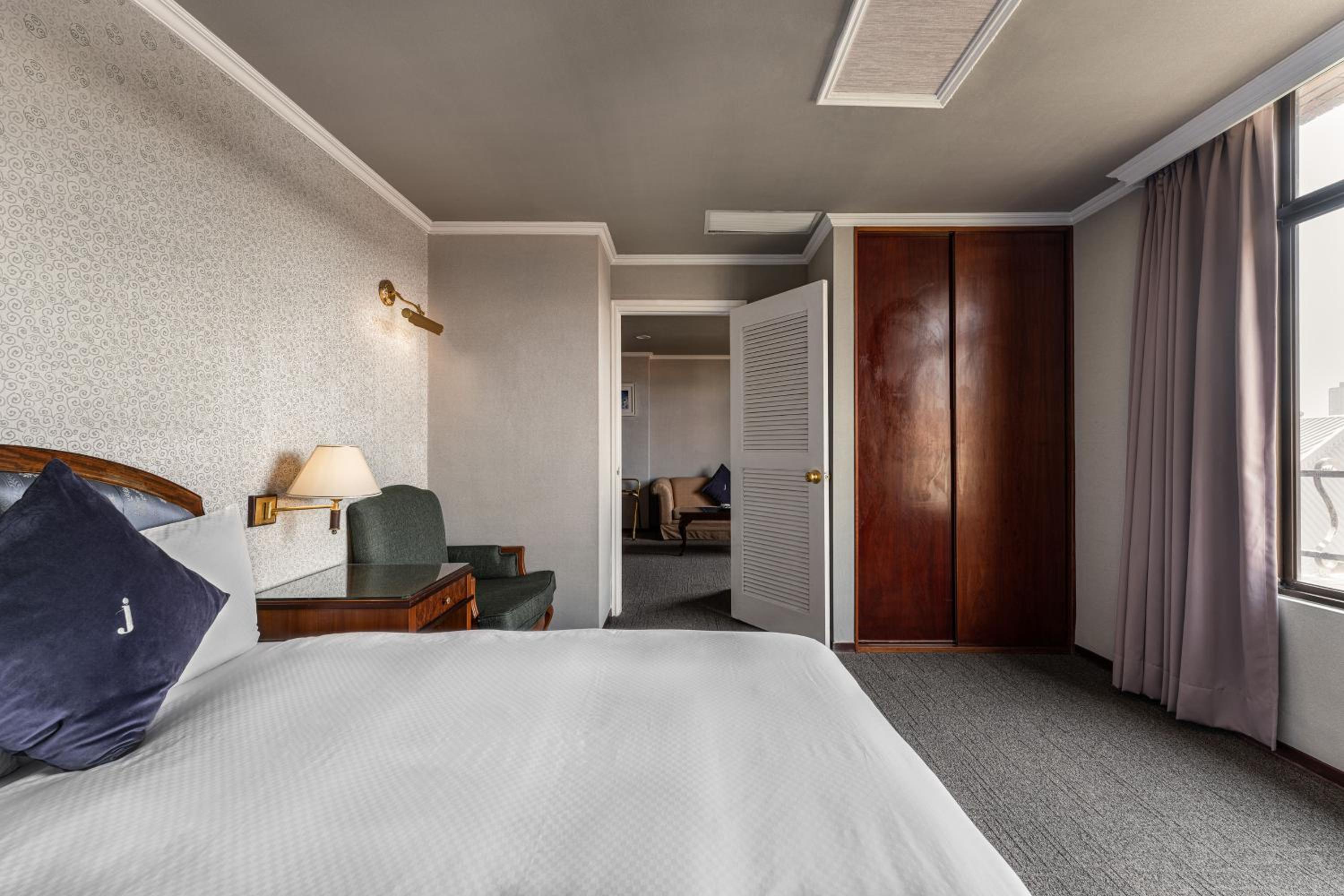 Superior Suite photo 3