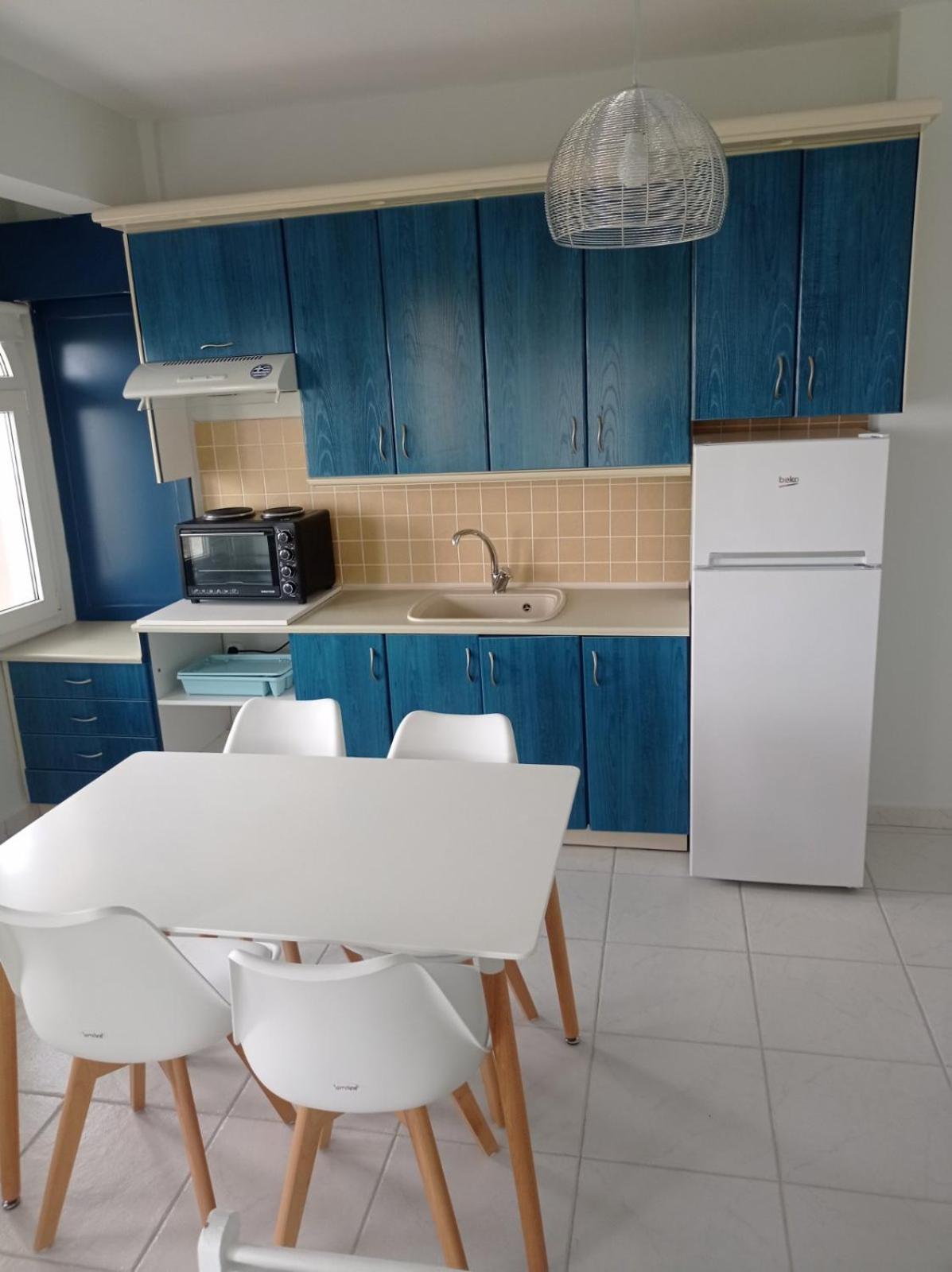 One-Bedroom Apartment photo 2