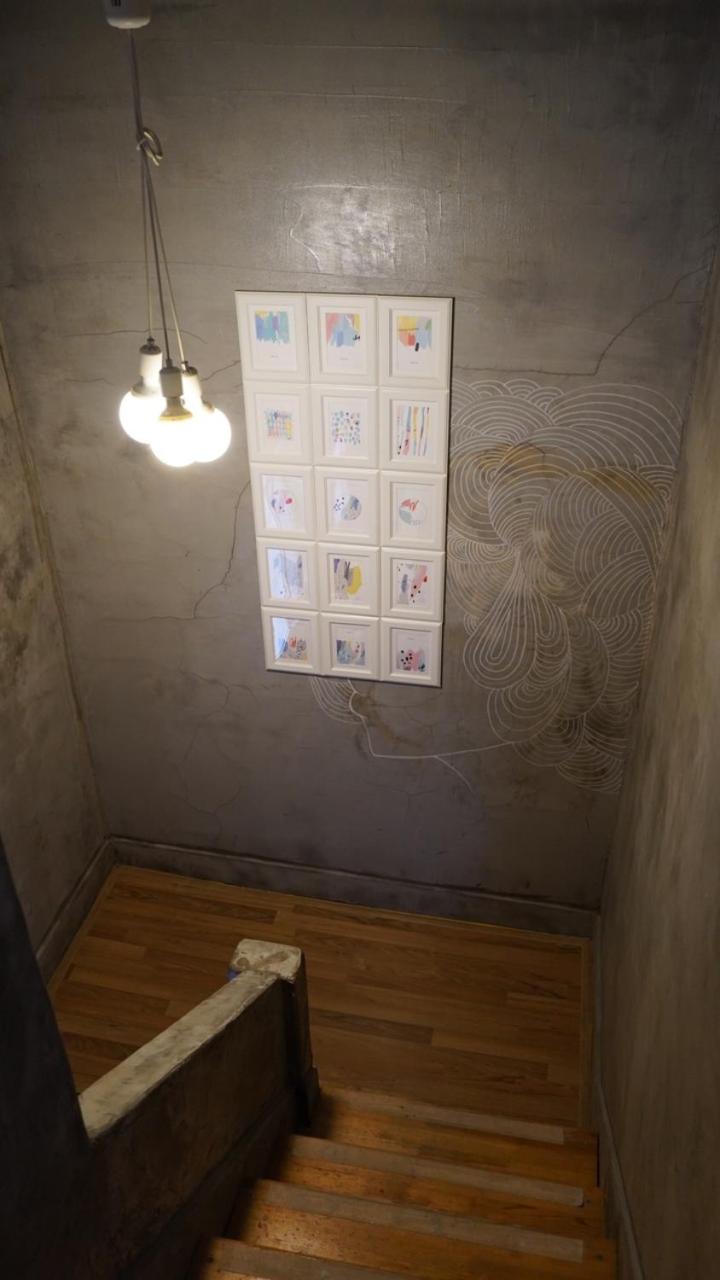 Small Twin Room - Photo 6