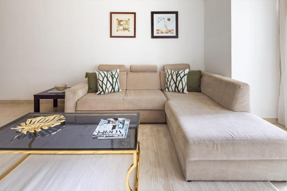 Apartment photo 1