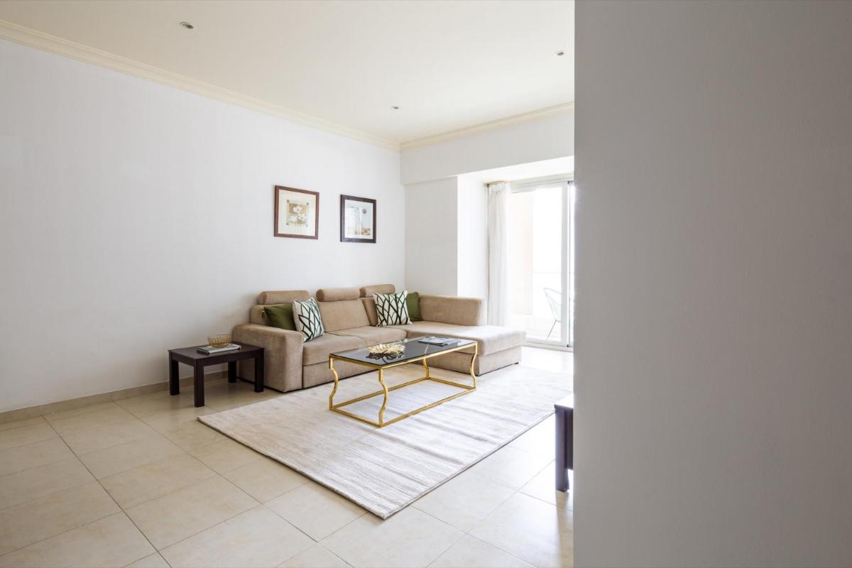 Apartment photo 3