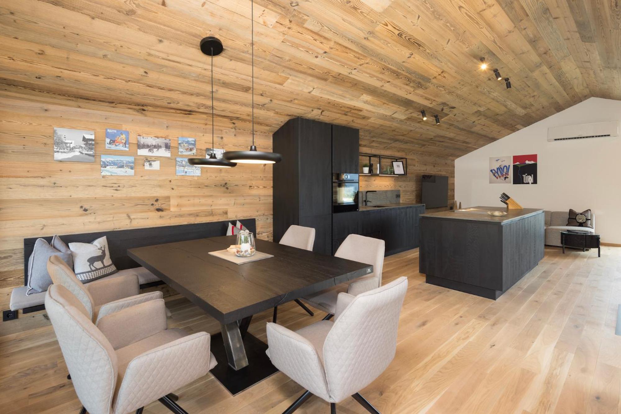 Three-Bedroom Chalet photo 2