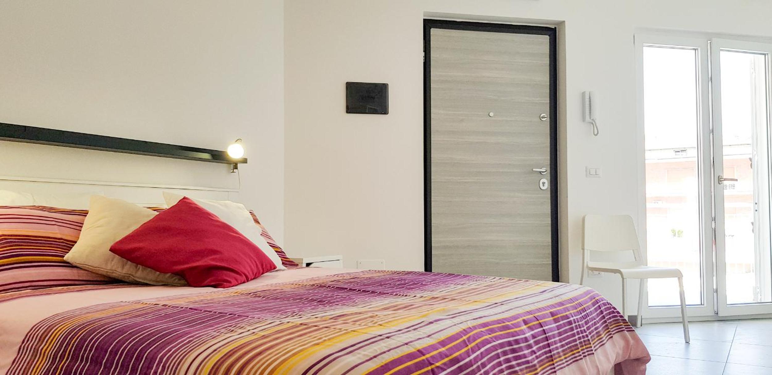 Deluxe Double Room - Photo 26